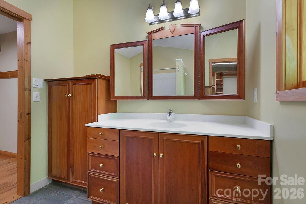 40 Walnut Ridge Circle — Brevard