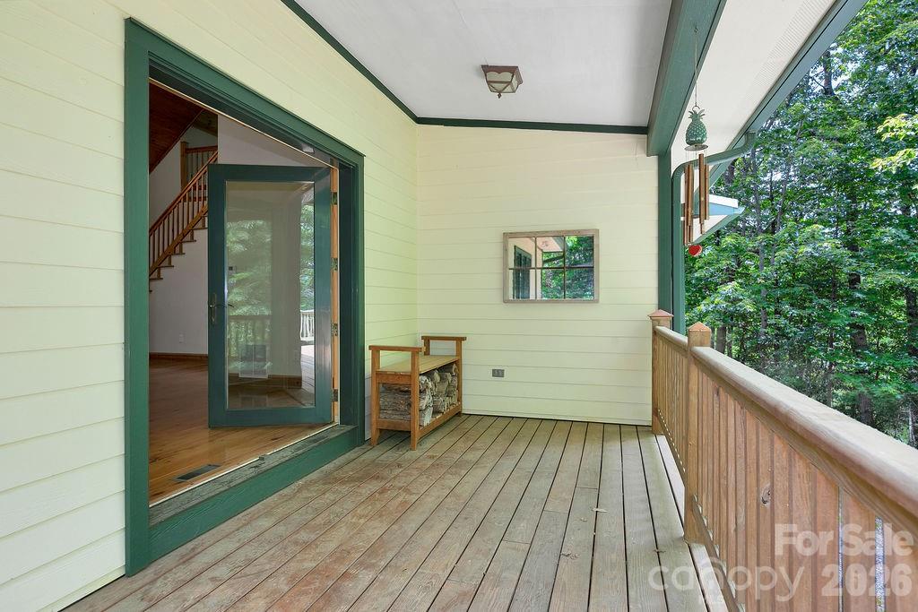 40 Walnut Ridge Circle — Brevard