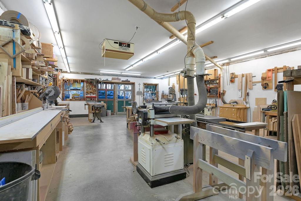 40 Walnut Ridge Circle — Brevard
