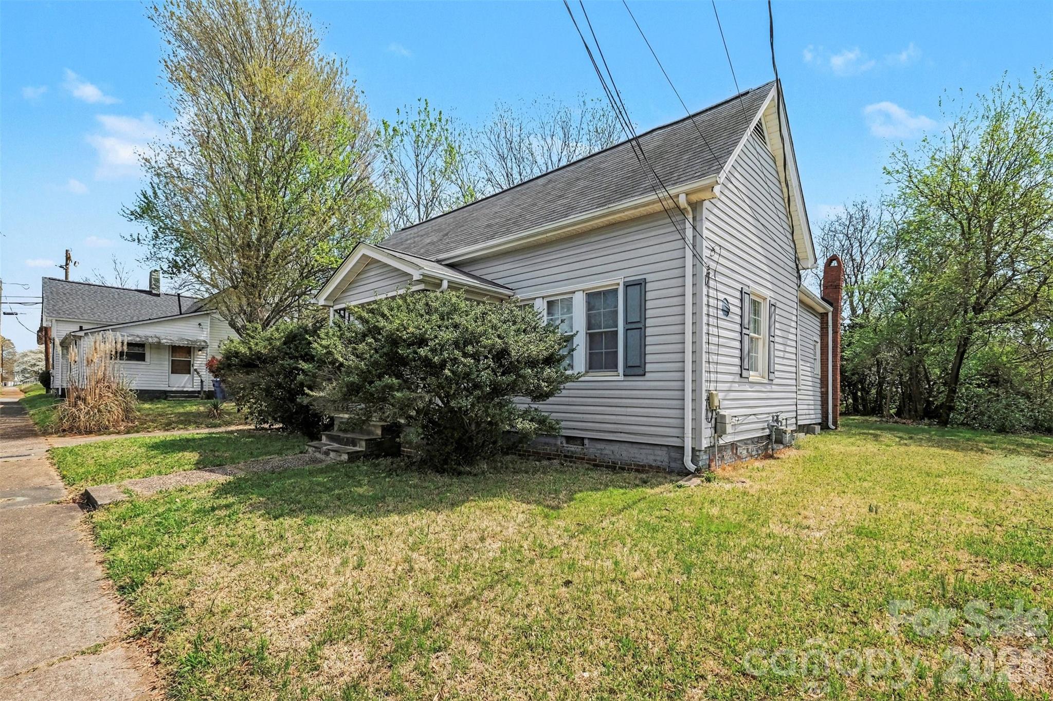 1007 S Church Street — Salisbury