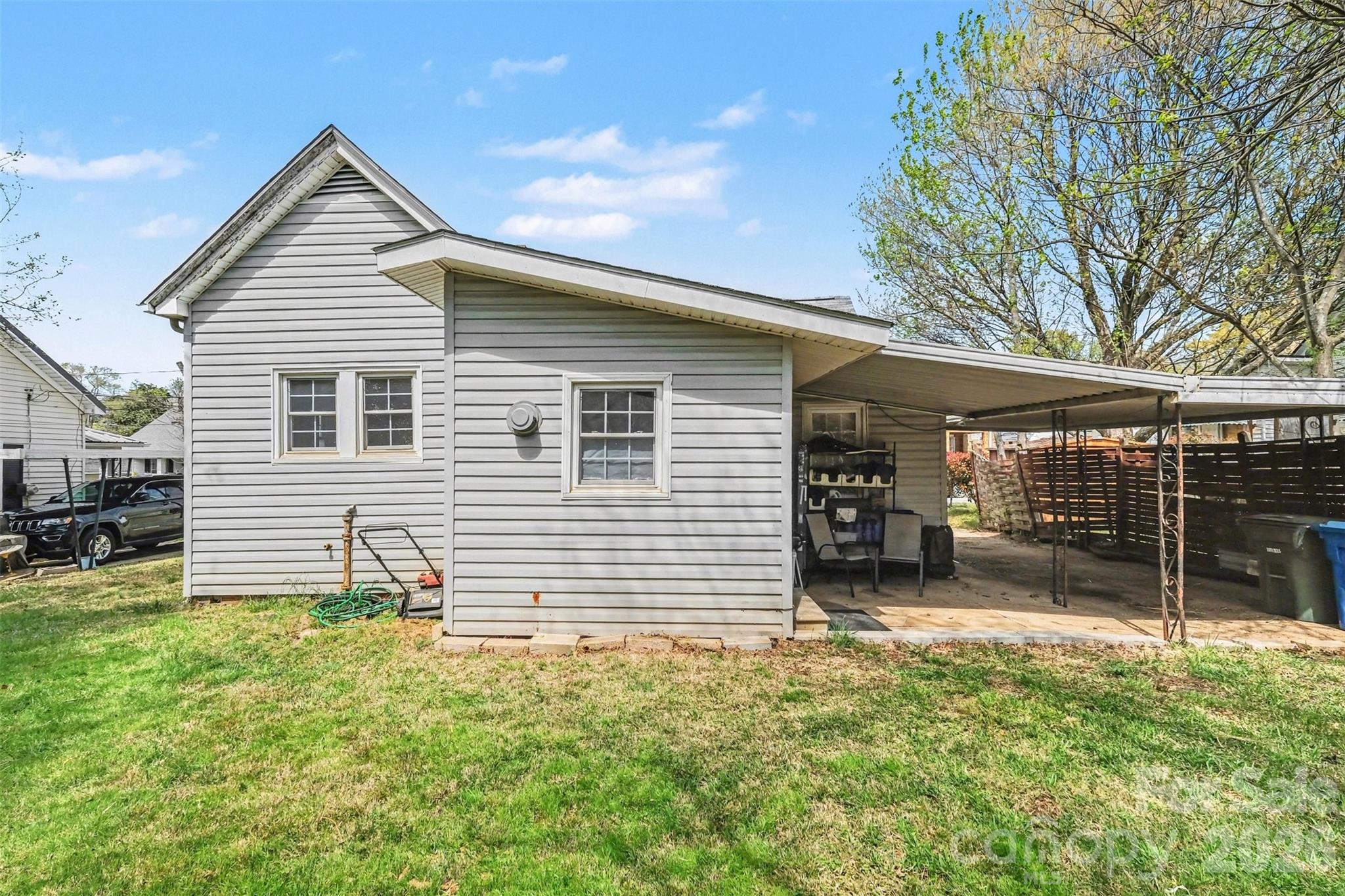 1007 S Church Street — Salisbury