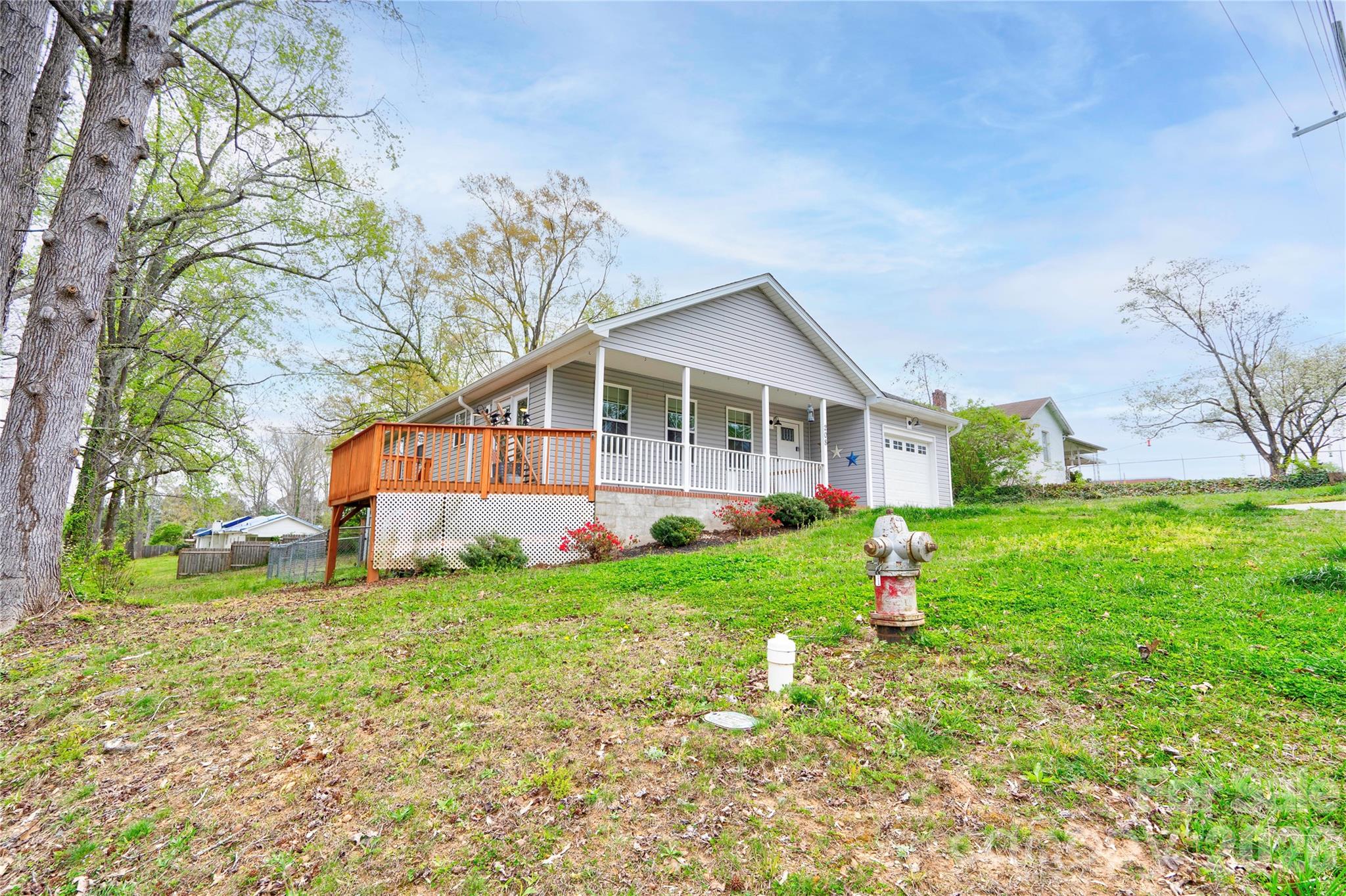 208 N Poston Street — Shelby
