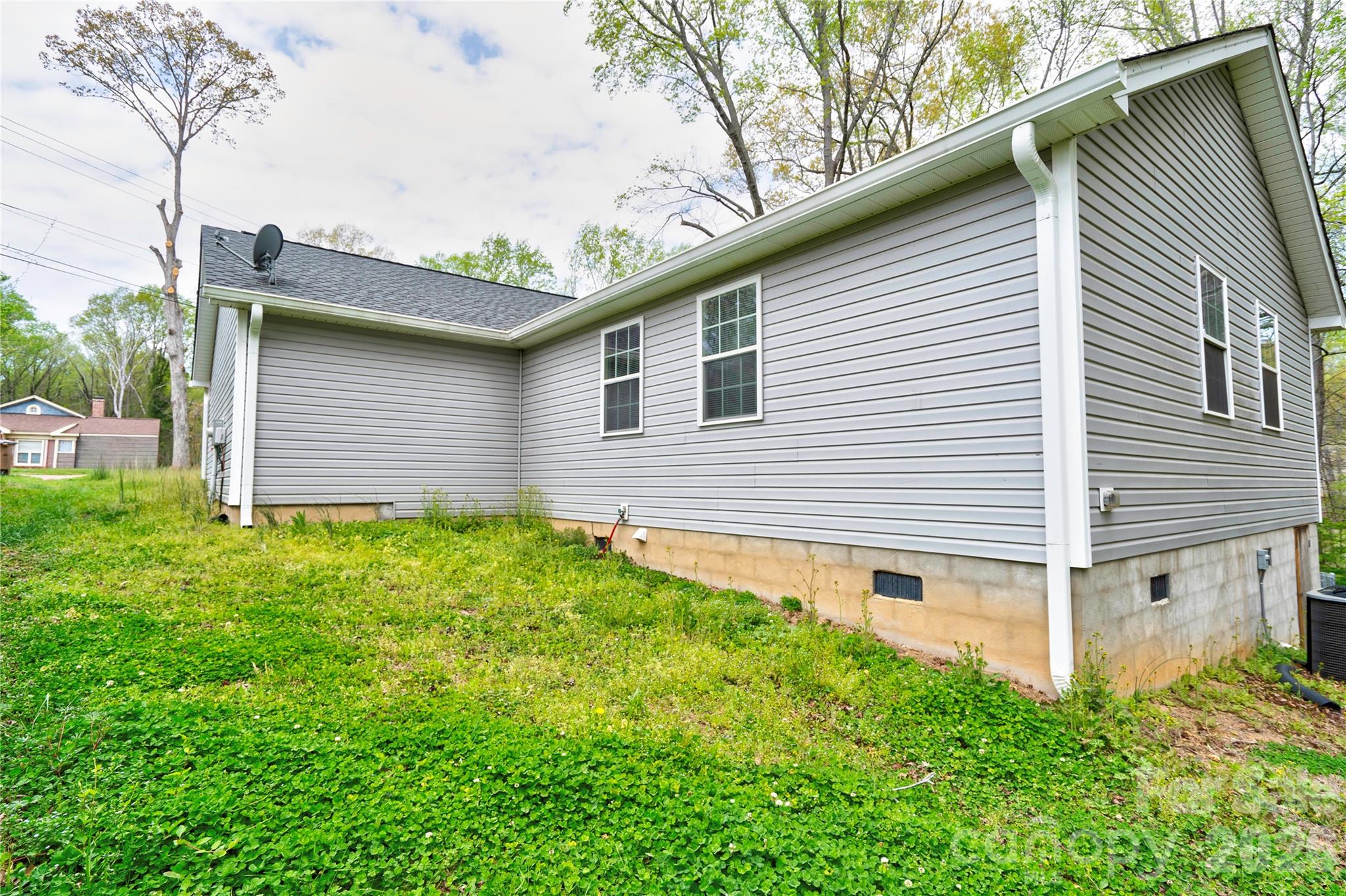 208 N Poston Street — Shelby