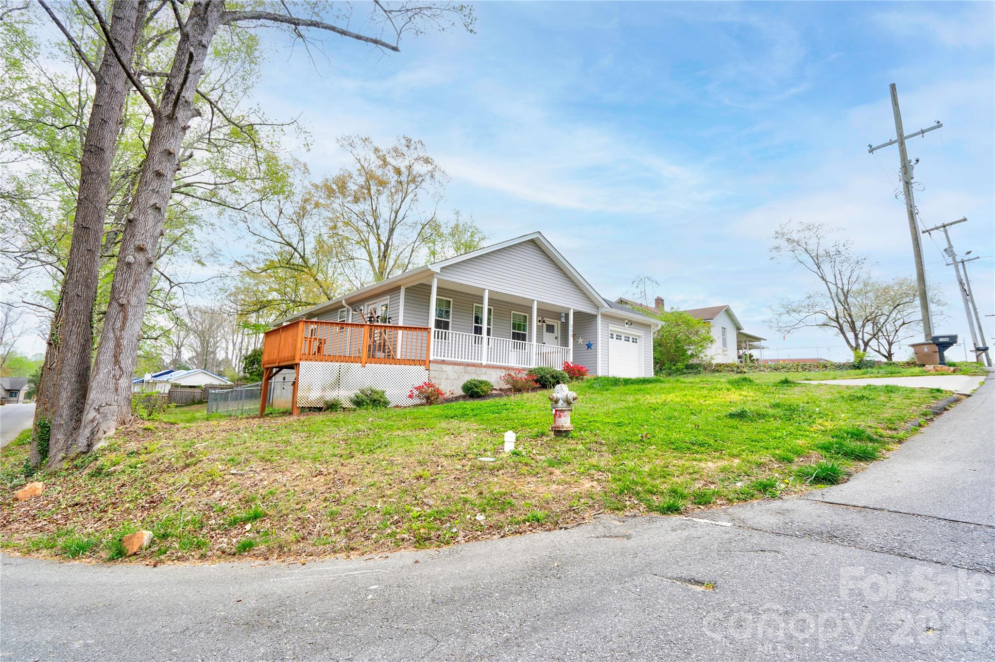 208 N Poston Street — Shelby