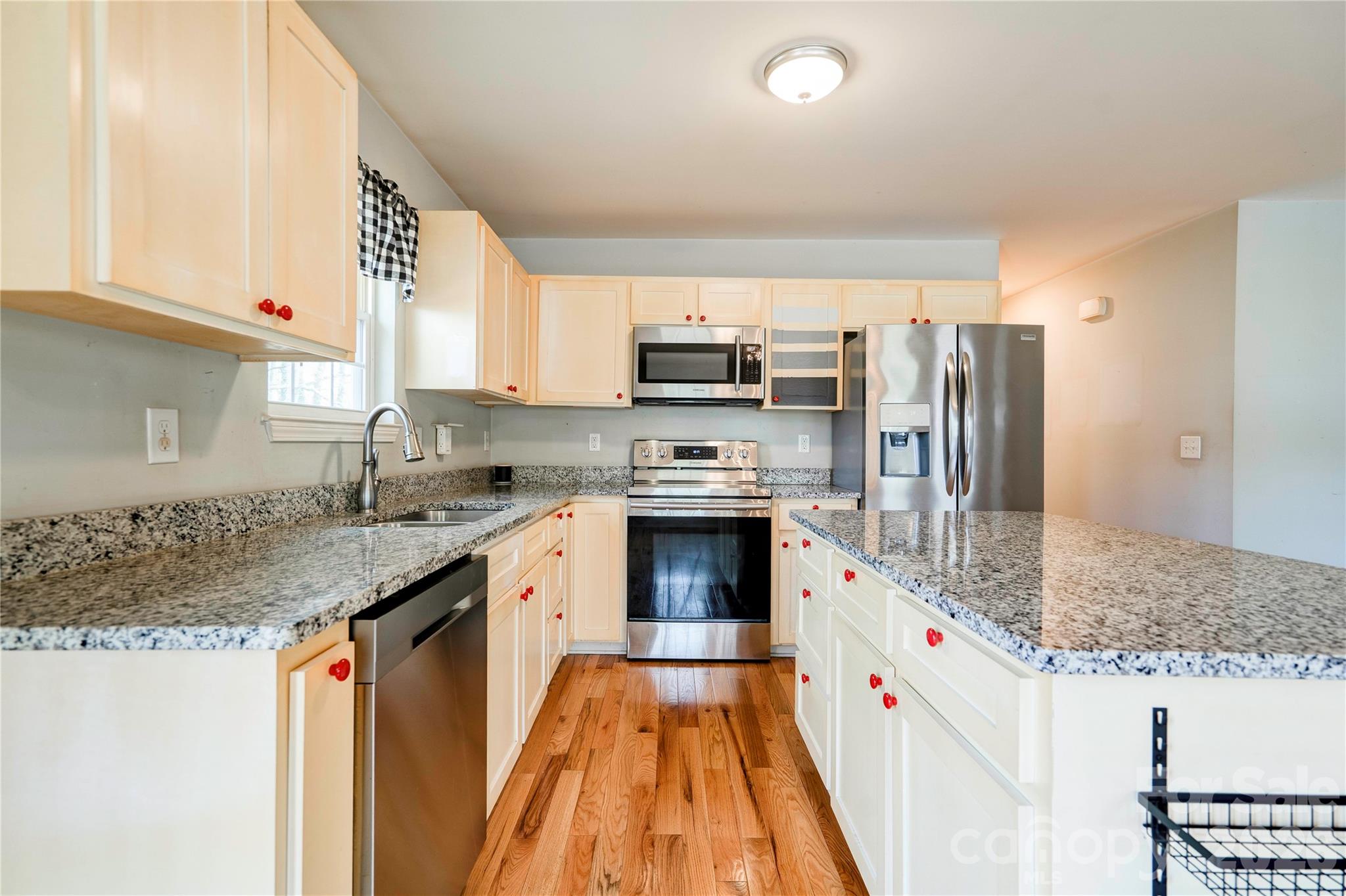 208 N Poston Street — Shelby