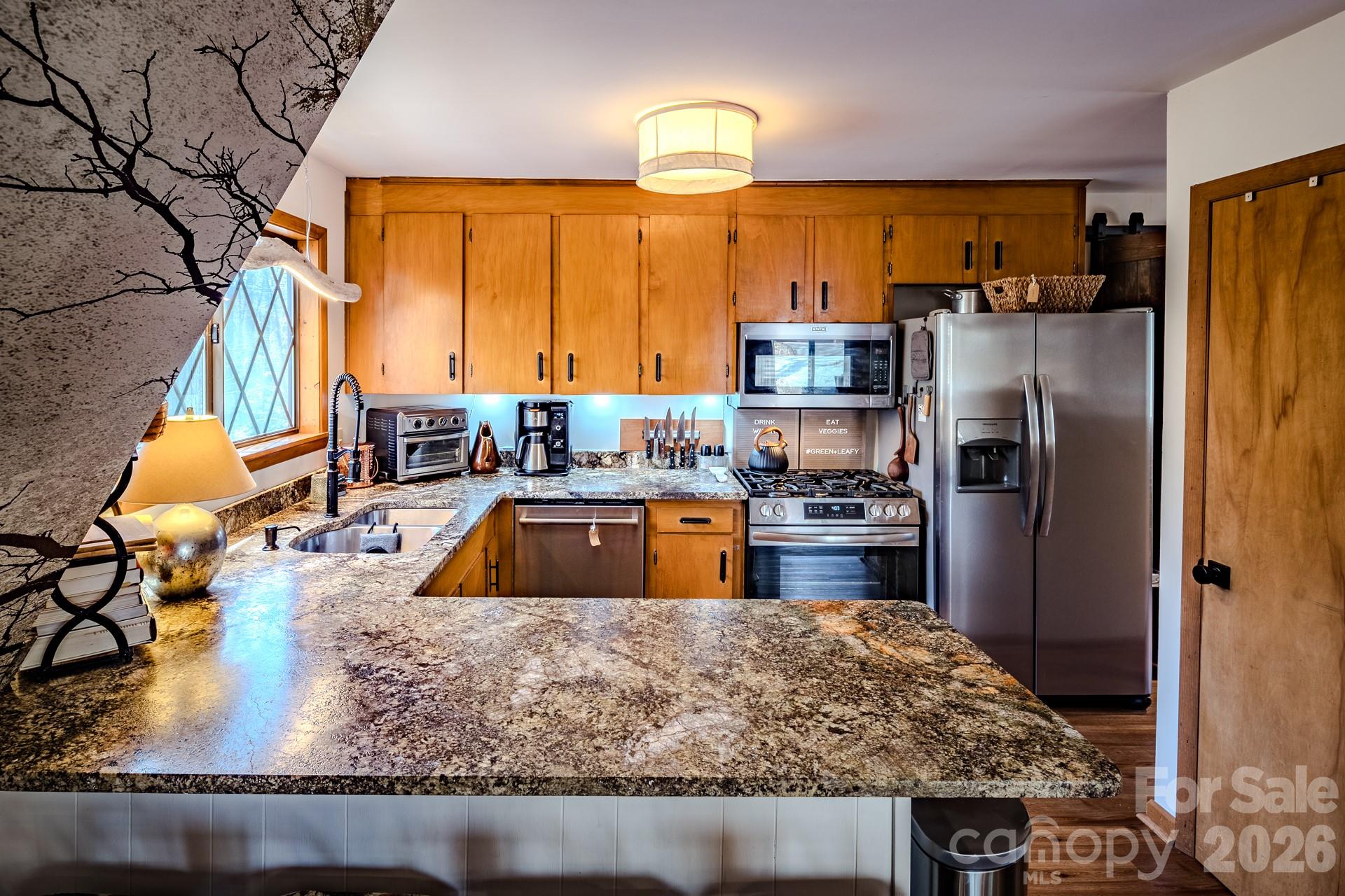 20 Lady Slipper Loop — Newland