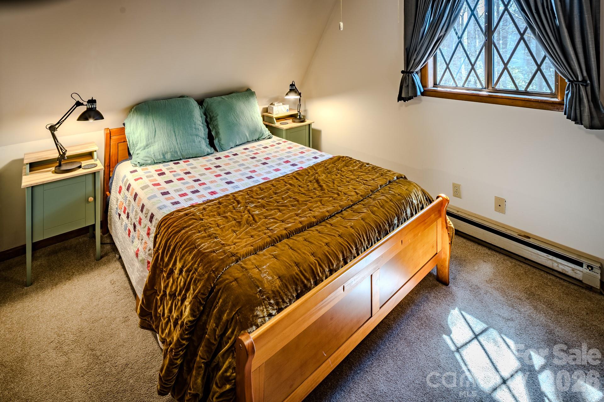 20 Lady Slipper Loop — Newland
