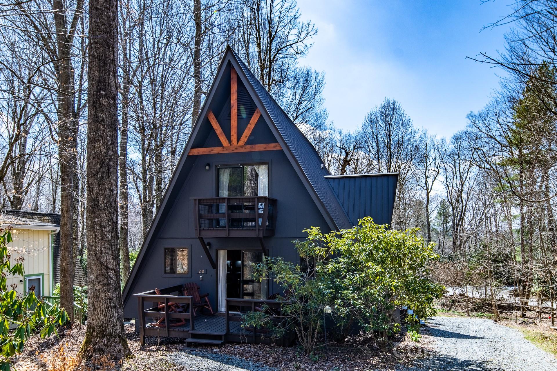20 Lady Slipper Loop — Newland