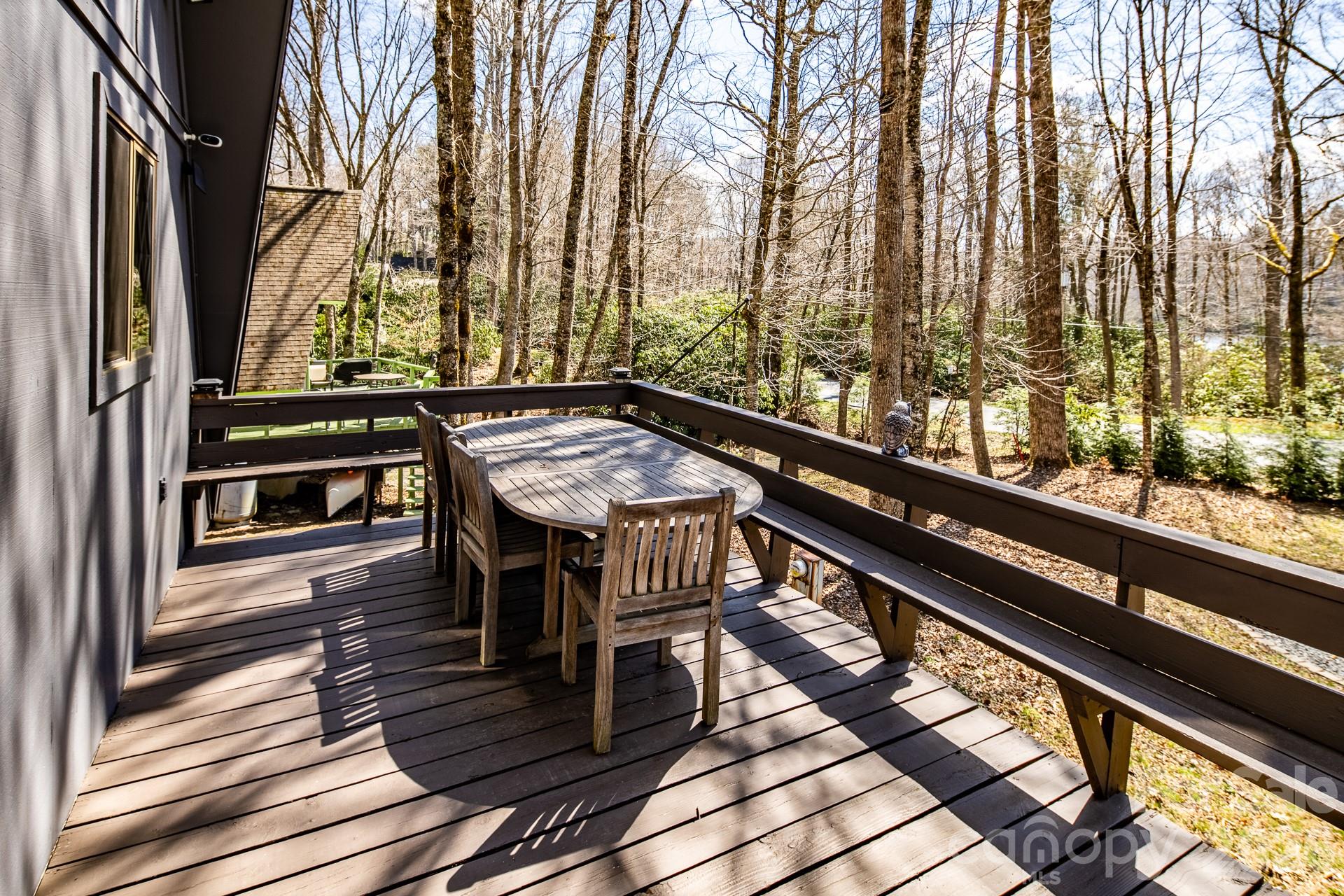 20 Lady Slipper Loop — Newland