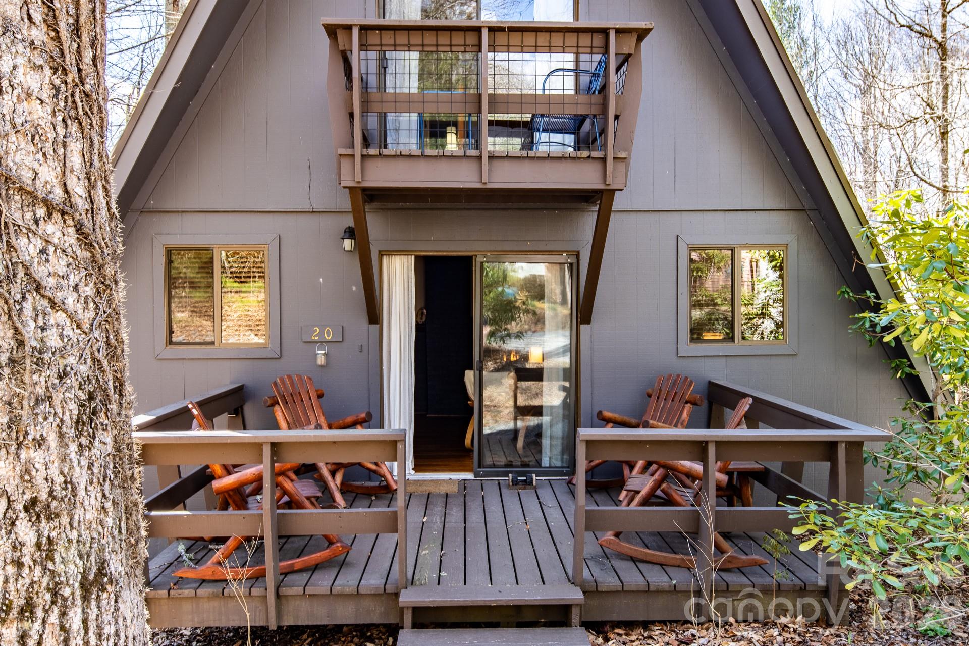 20 Lady Slipper Loop — Newland