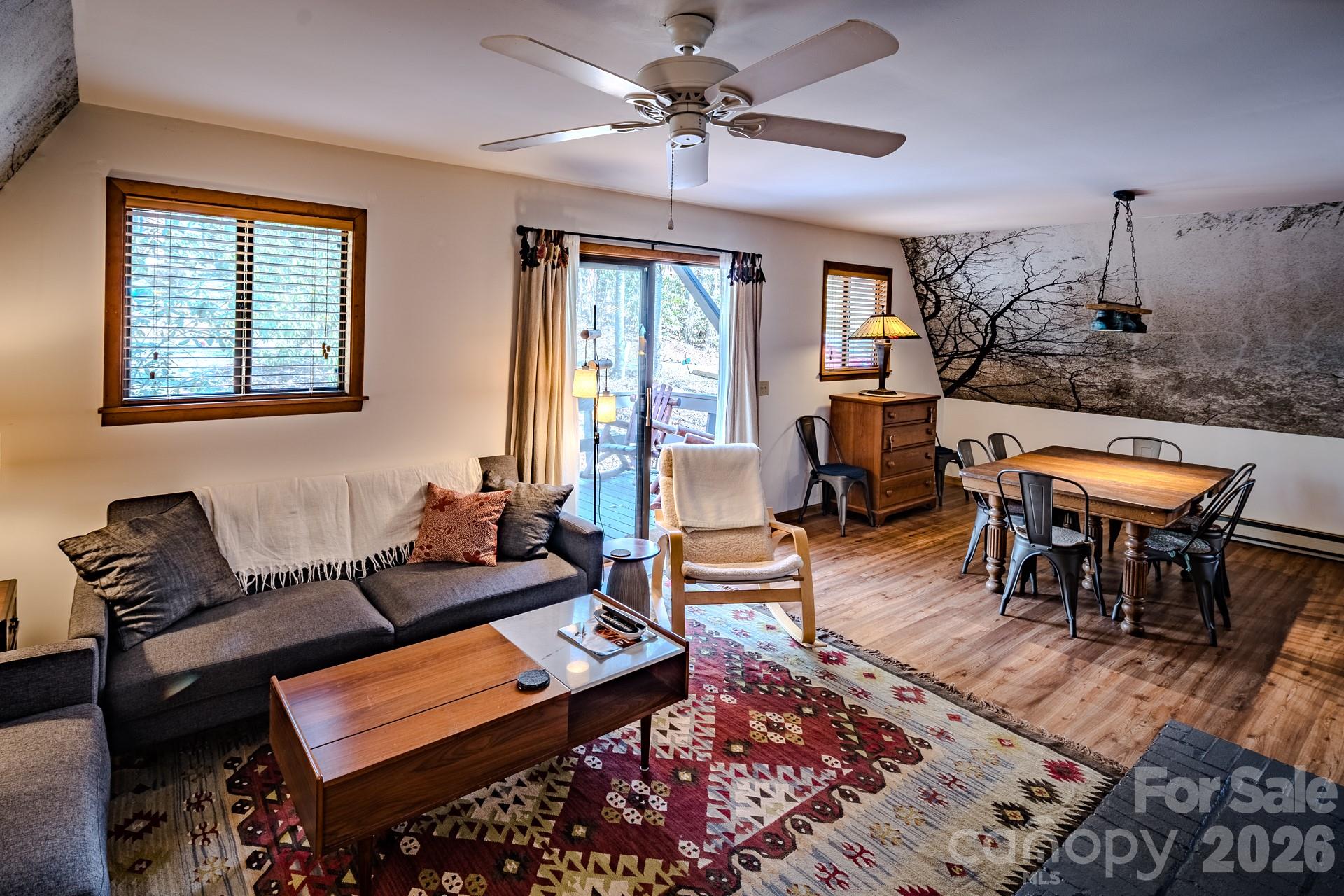 20 Lady Slipper Loop — Newland