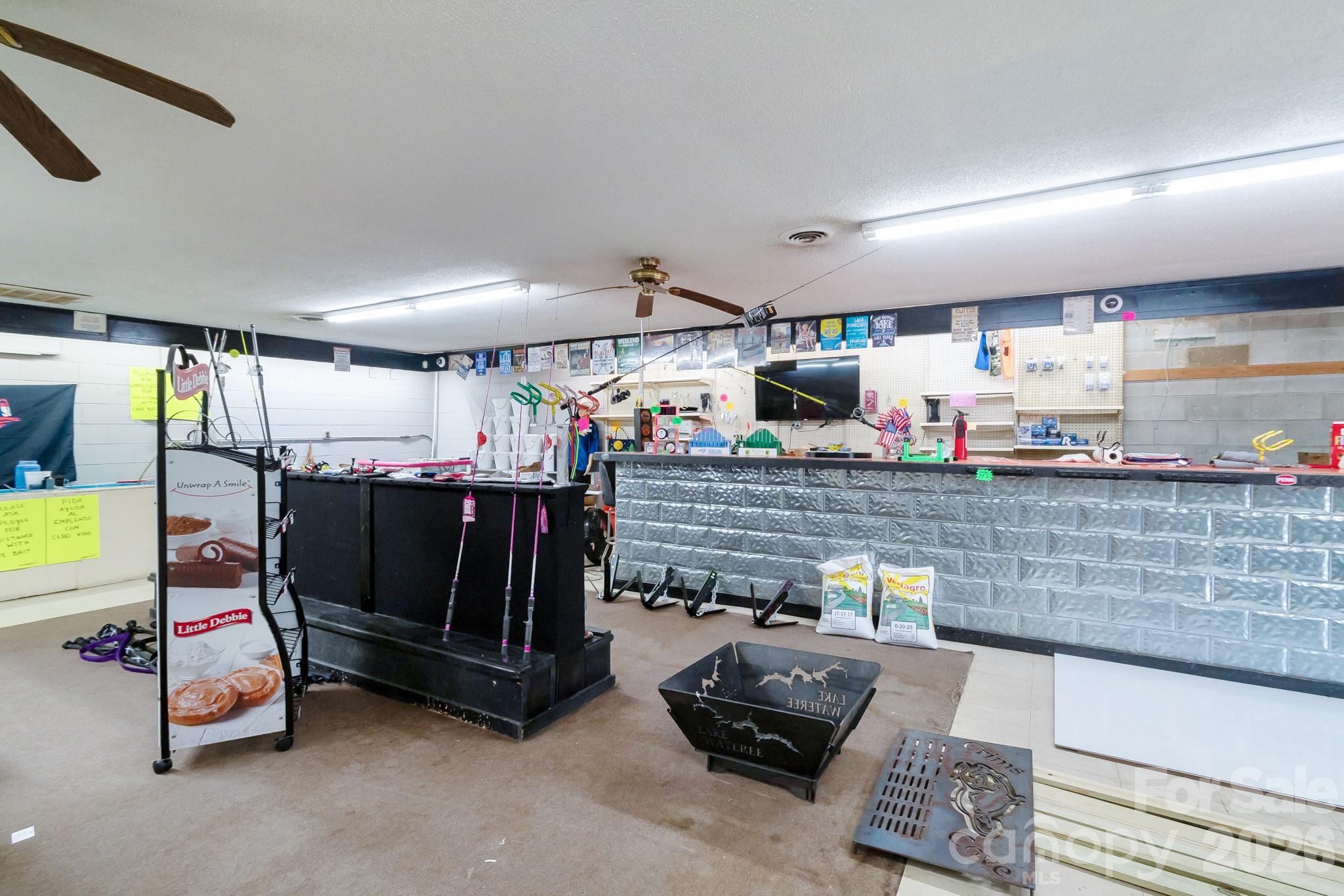 5400 Cedar Creek Road — Heath Springs