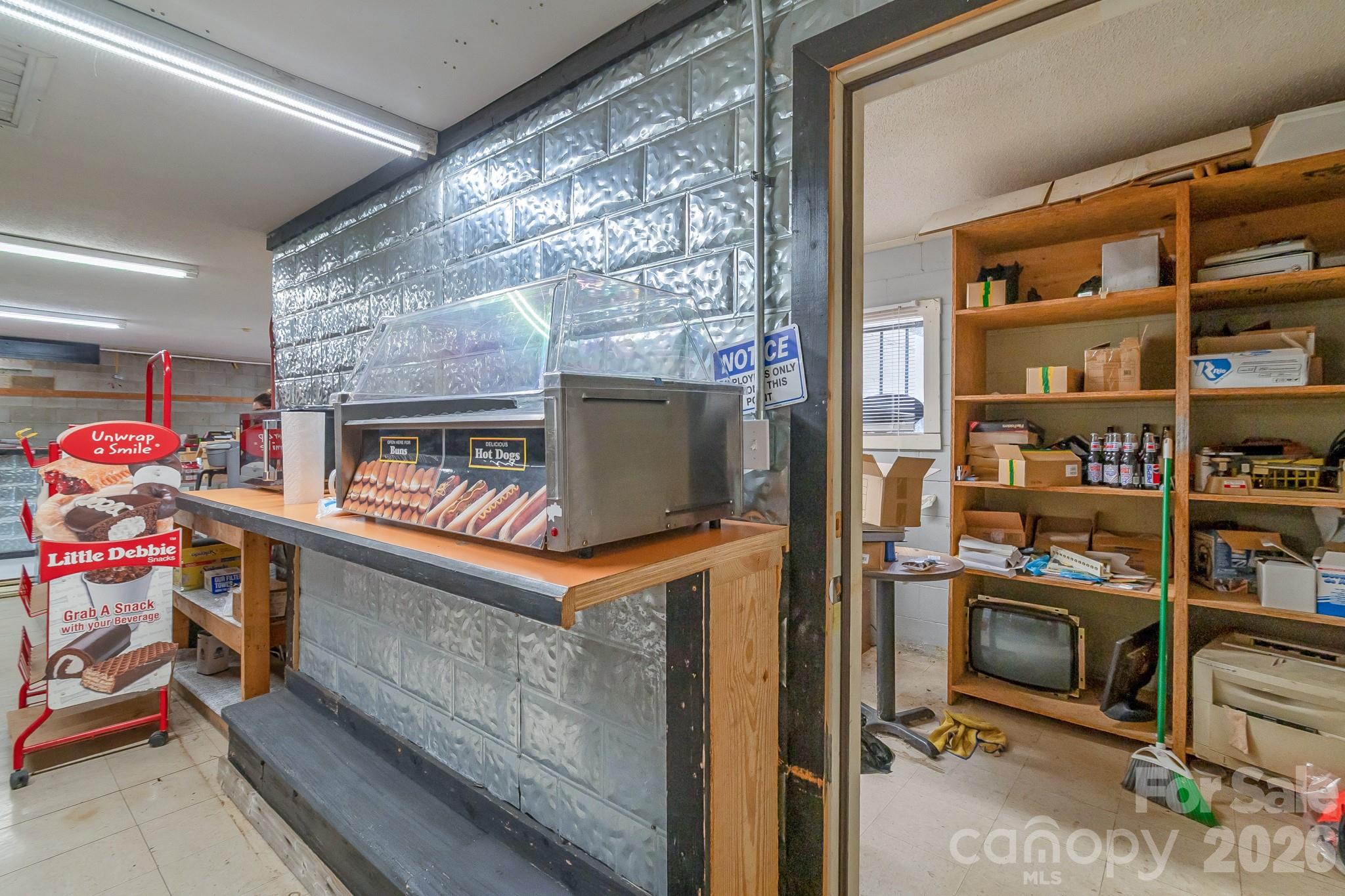 5400 Cedar Creek Road — Heath Springs