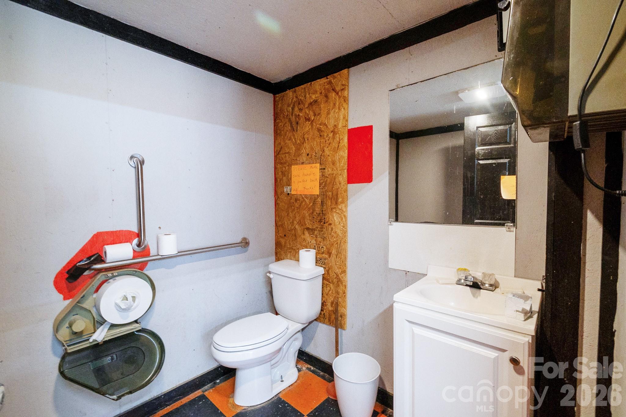 5400 Cedar Creek Road — Heath Springs