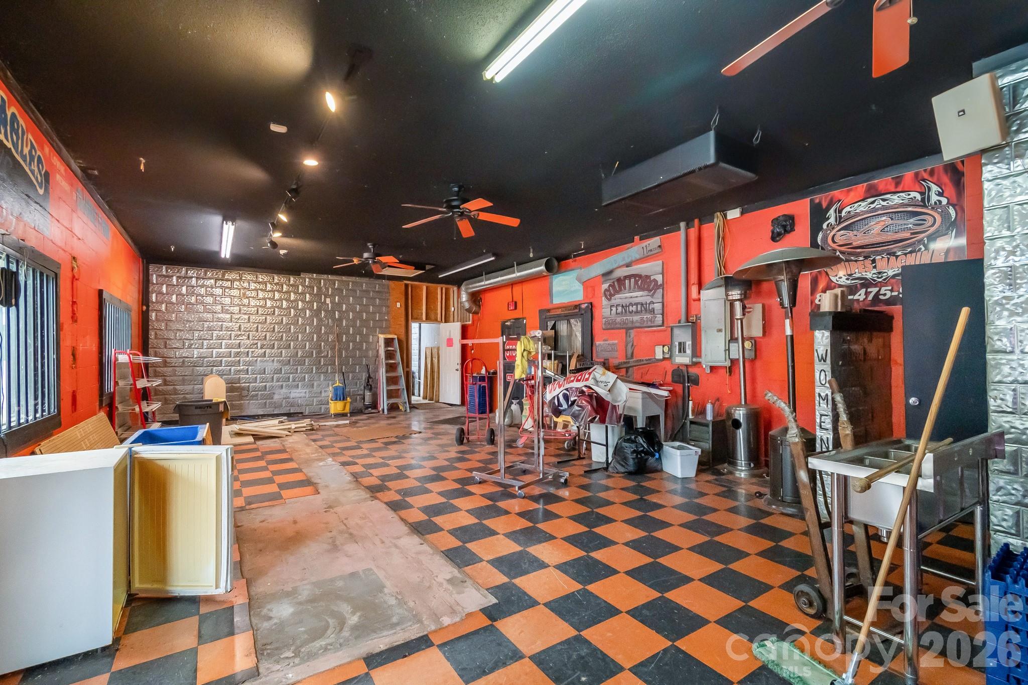 5400 Cedar Creek Road — Heath Springs