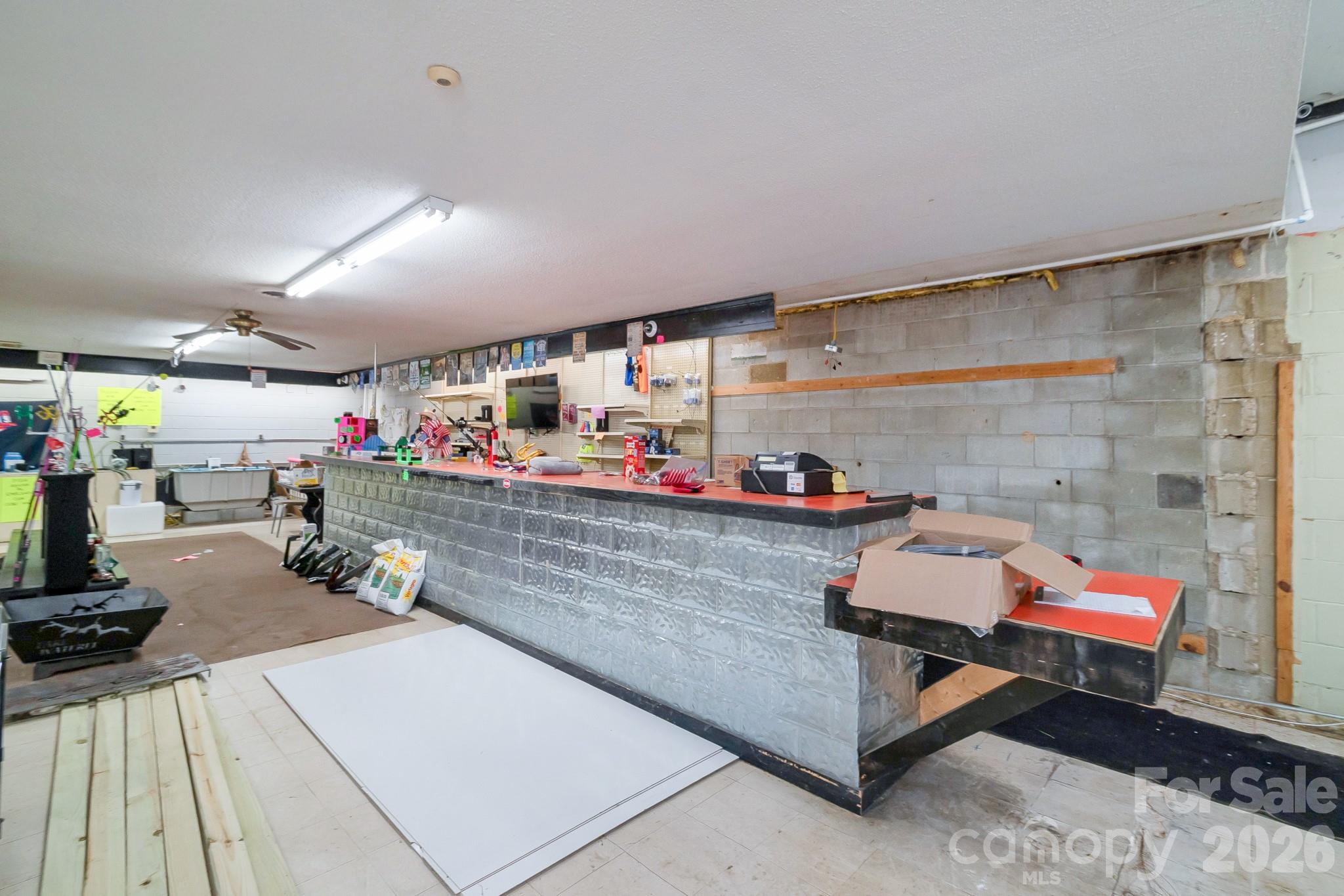 5400 Cedar Creek Road — Heath Springs