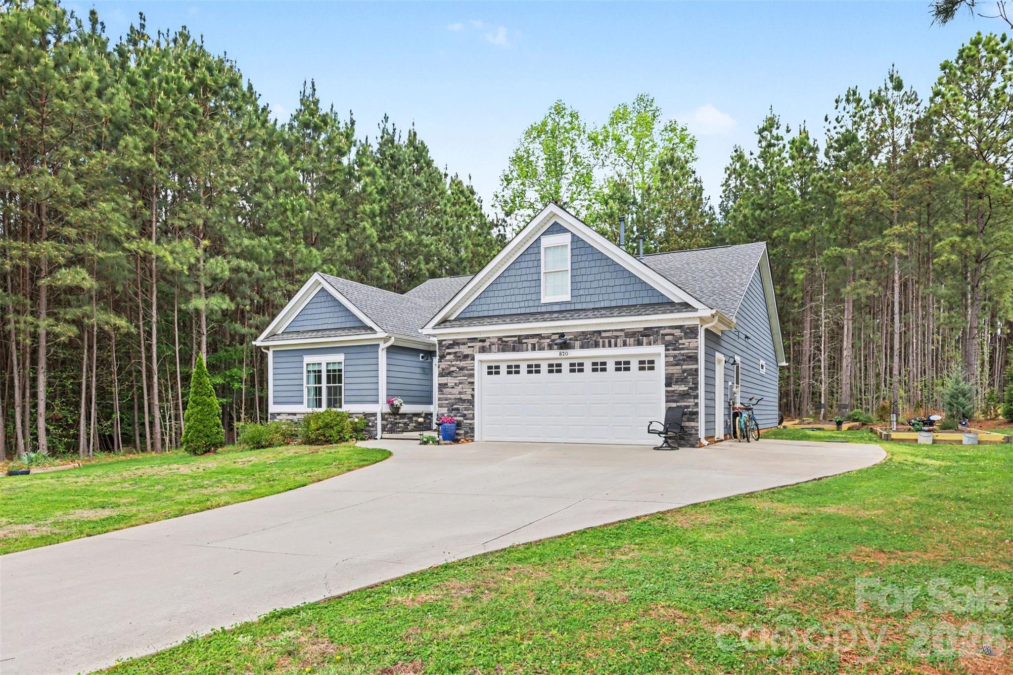 820 Sunset Pointe Drive — Salisbury