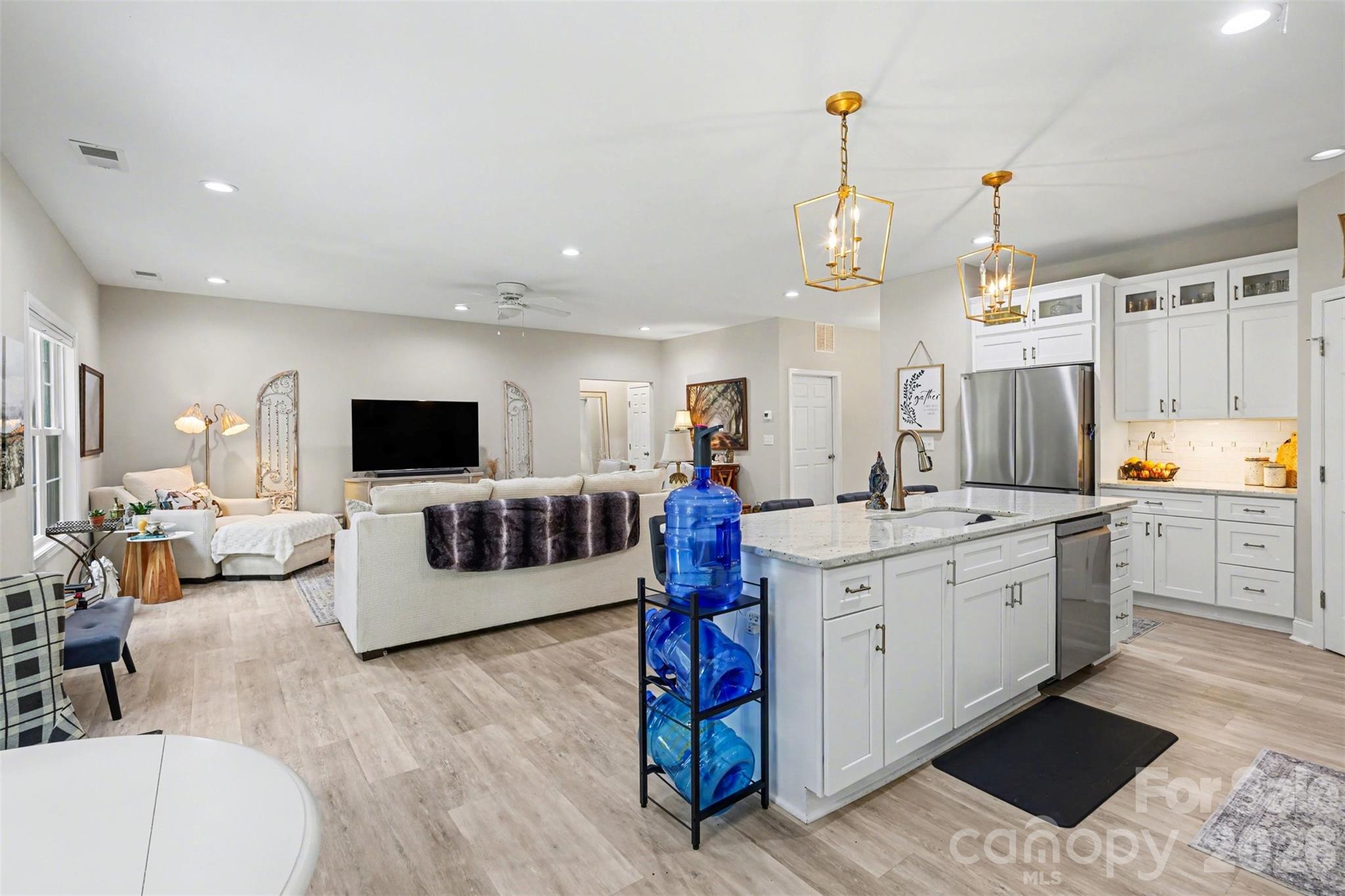820 Sunset Pointe Drive — Salisbury