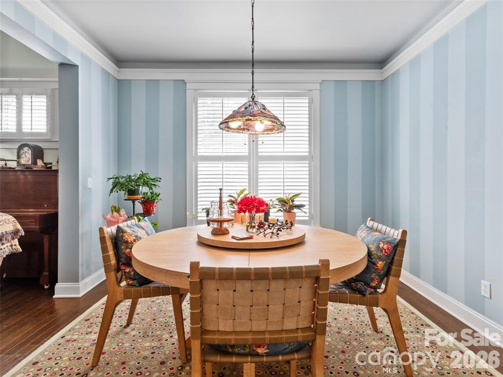 22 S Kaufman Stone Way — Biltmore Lake