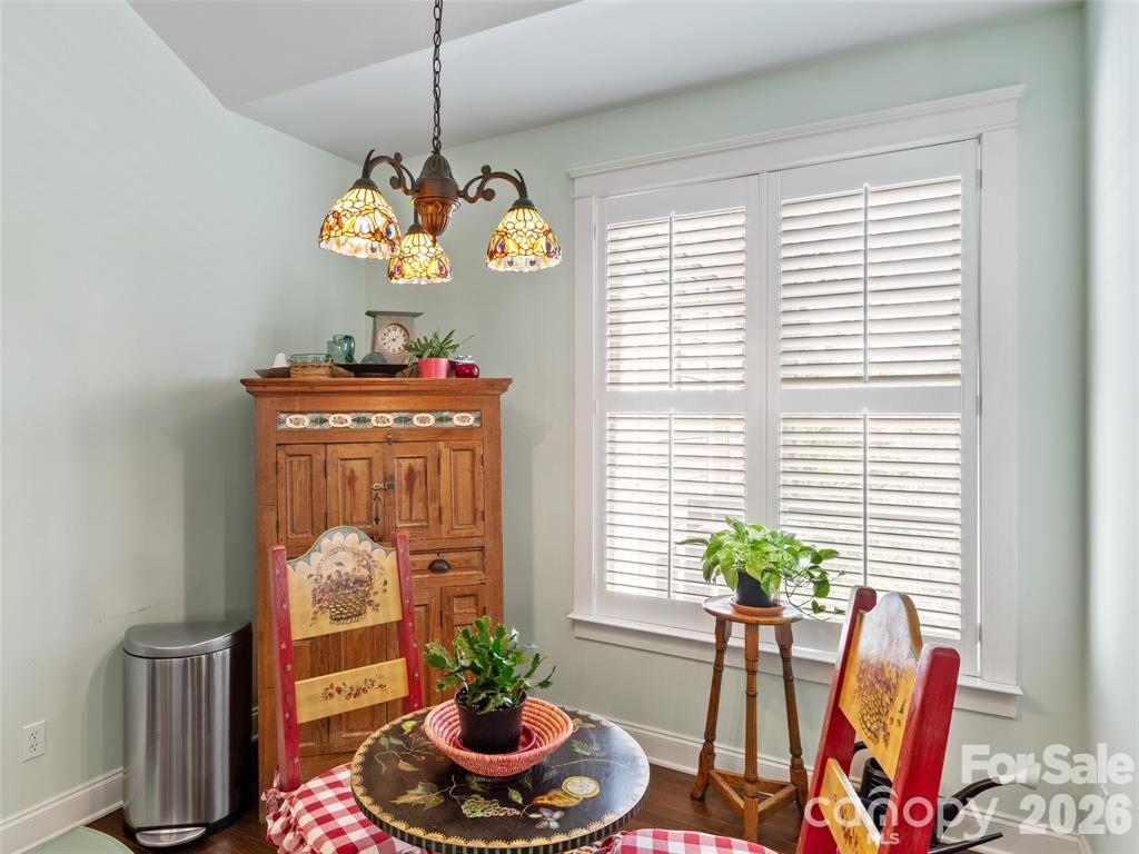 22 S Kaufman Stone Way — Biltmore Lake