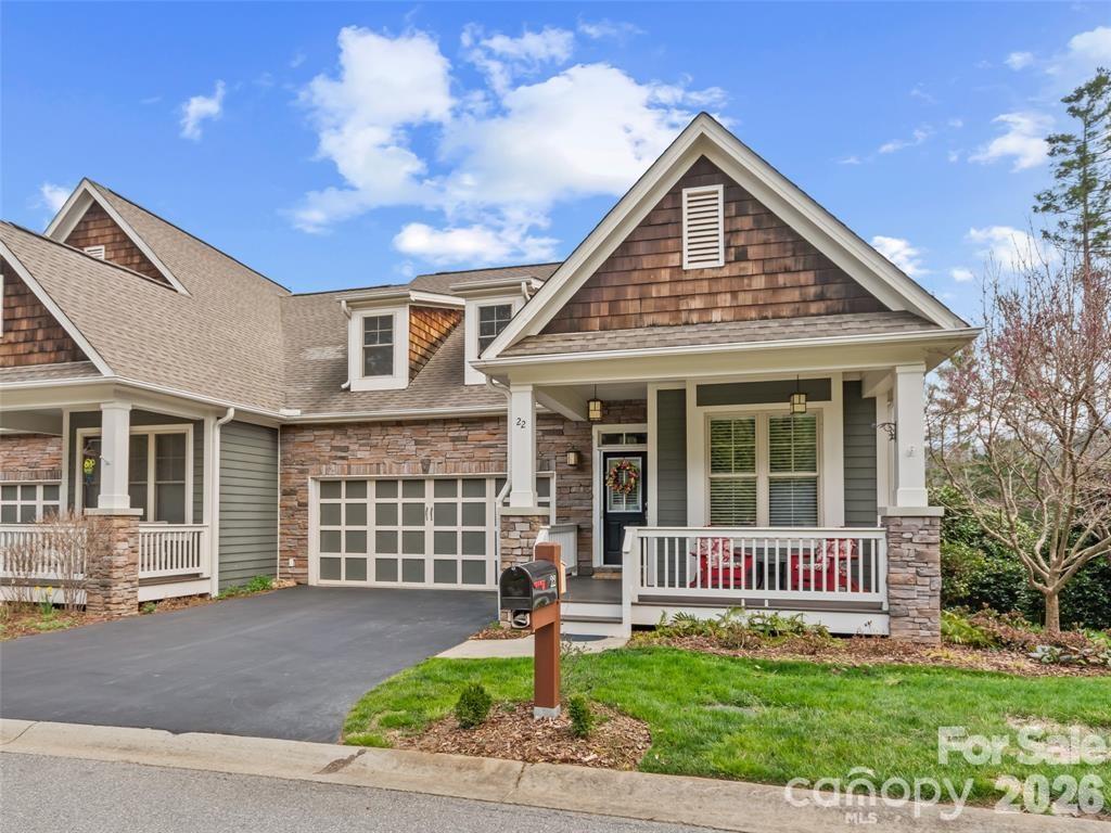 22 S Kaufman Stone Way — Biltmore Lake