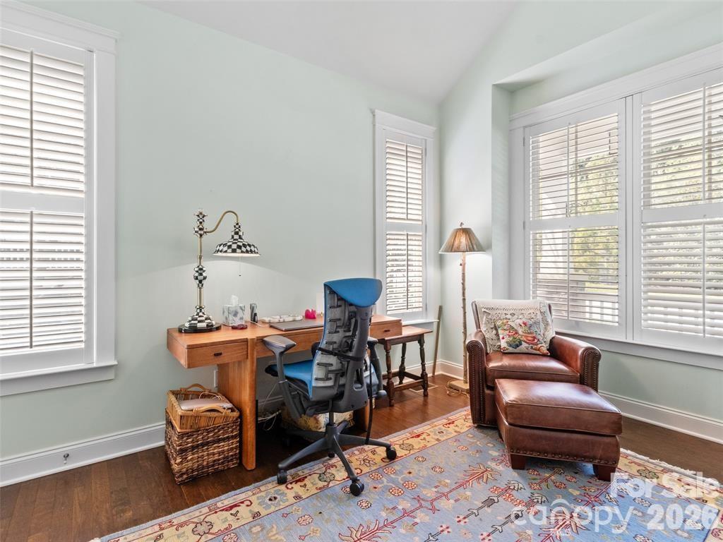 22 S Kaufman Stone Way — Biltmore Lake