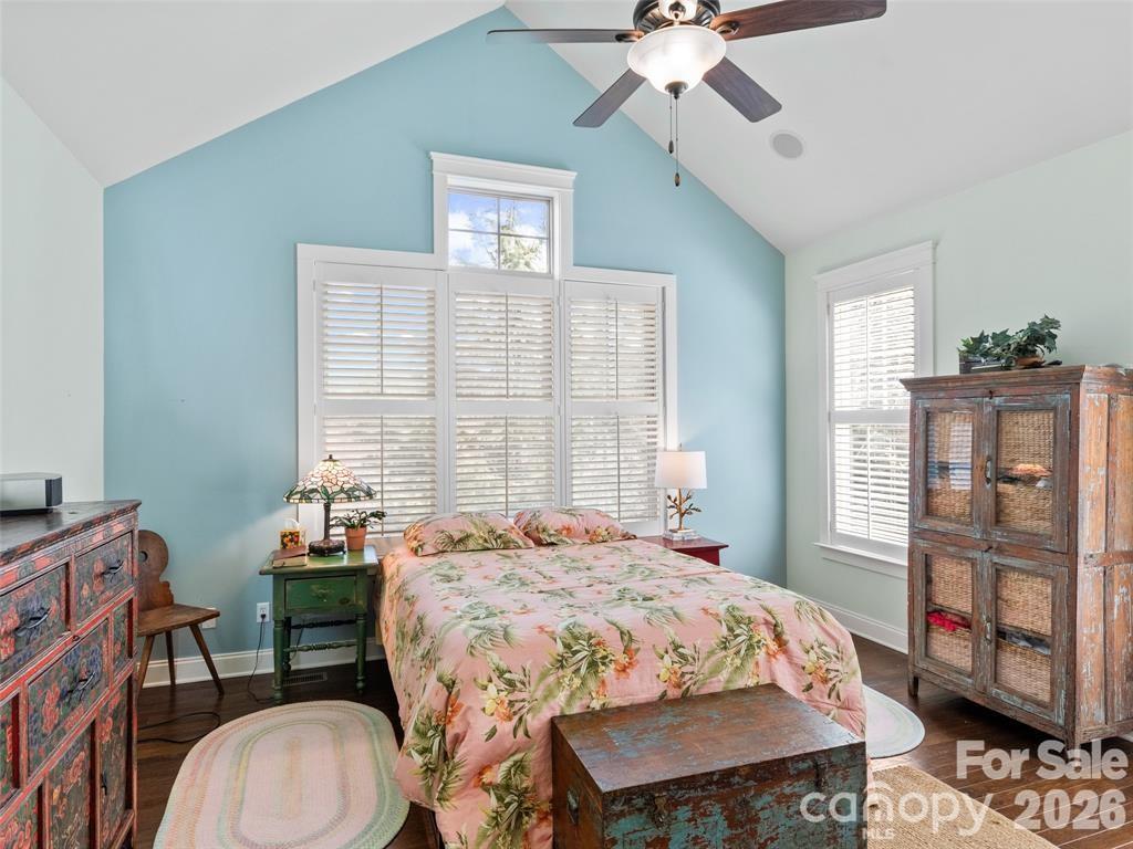22 S Kaufman Stone Way — Biltmore Lake
