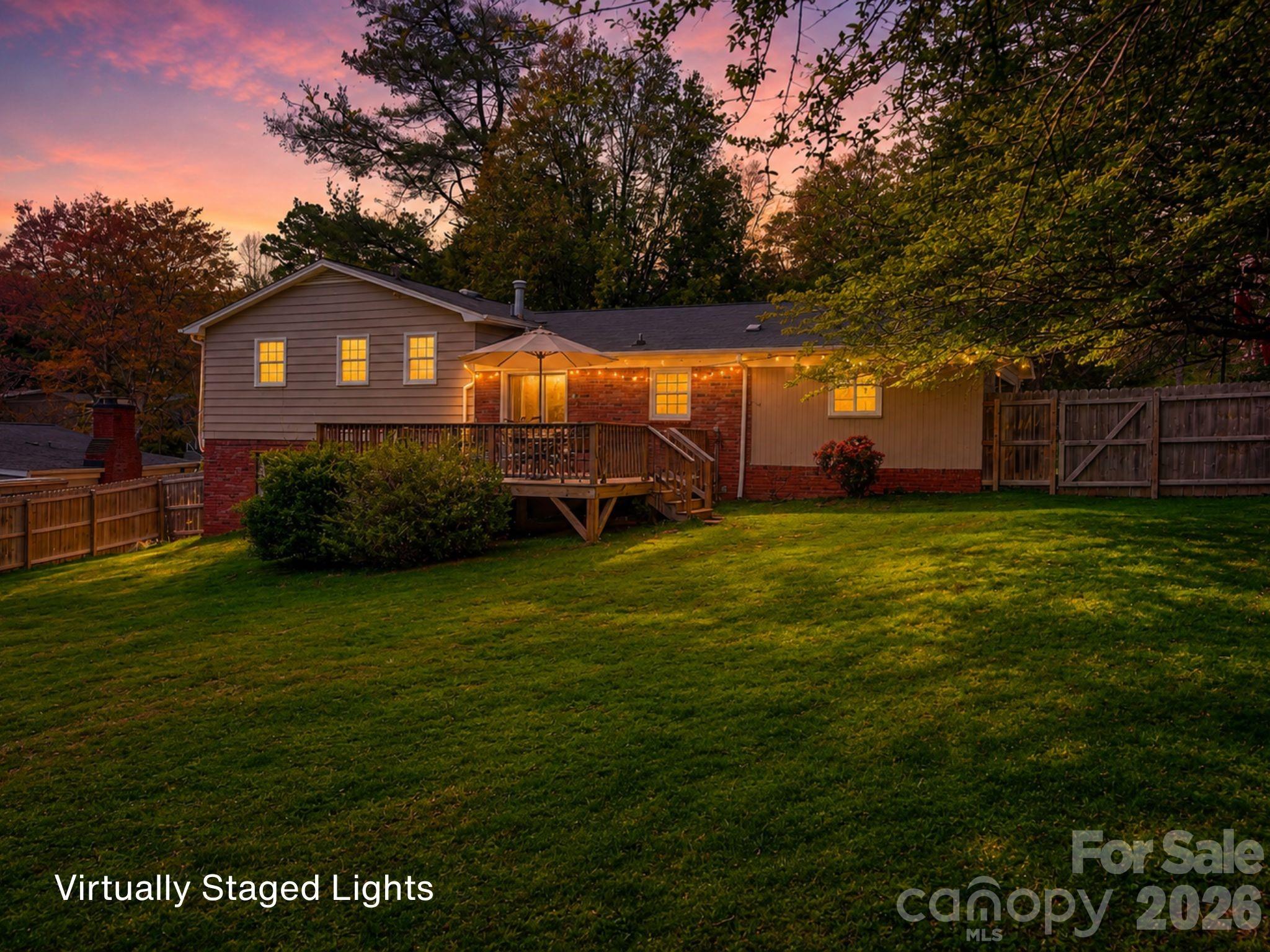 1091 16th Avenue NW — Hickory