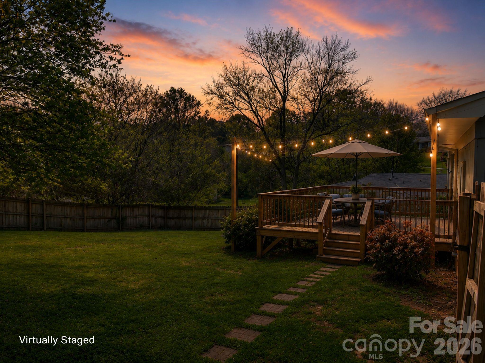 1091 16th Avenue NW — Hickory