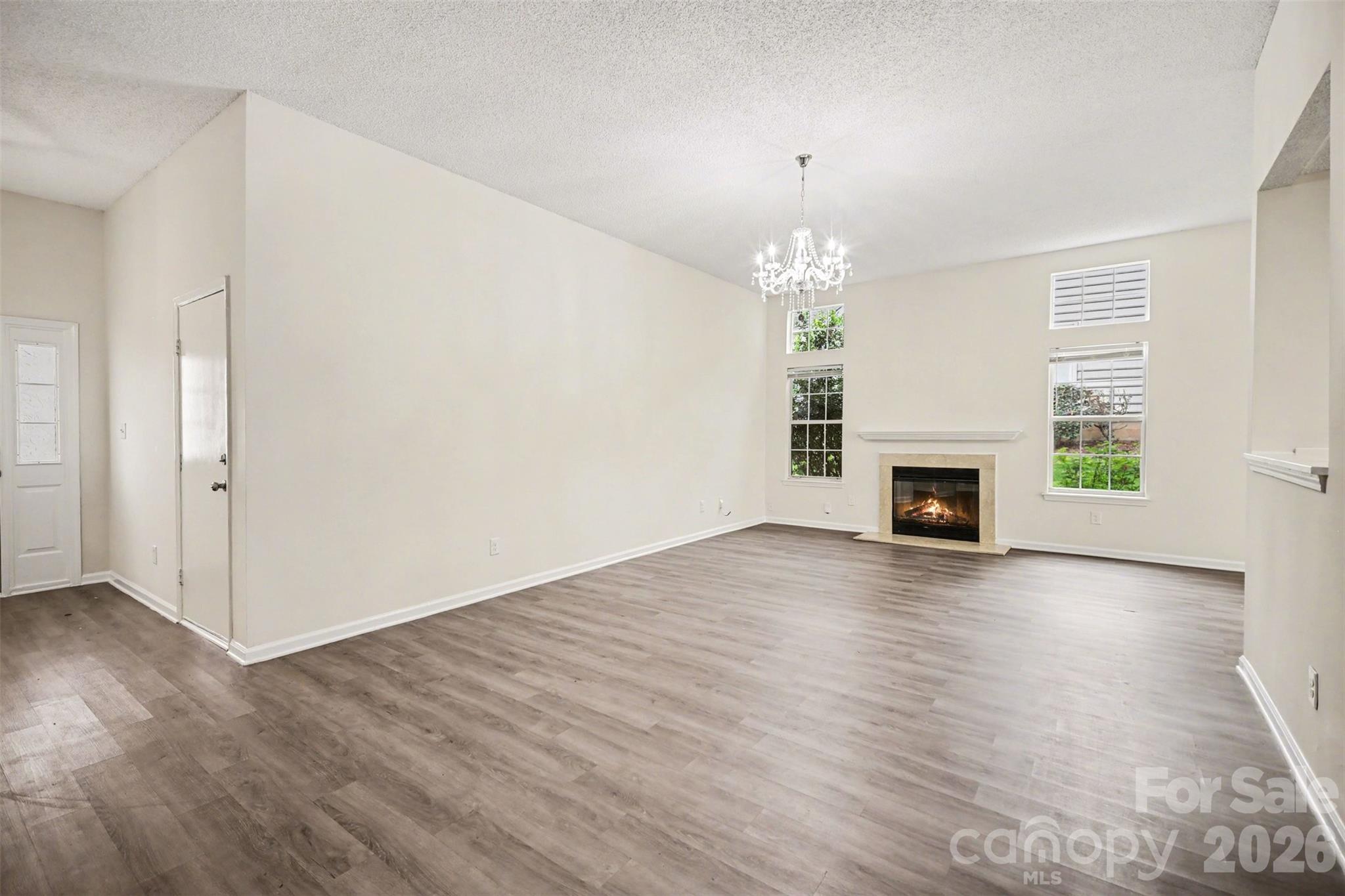 5806 Pennycross Lane — Charlotte