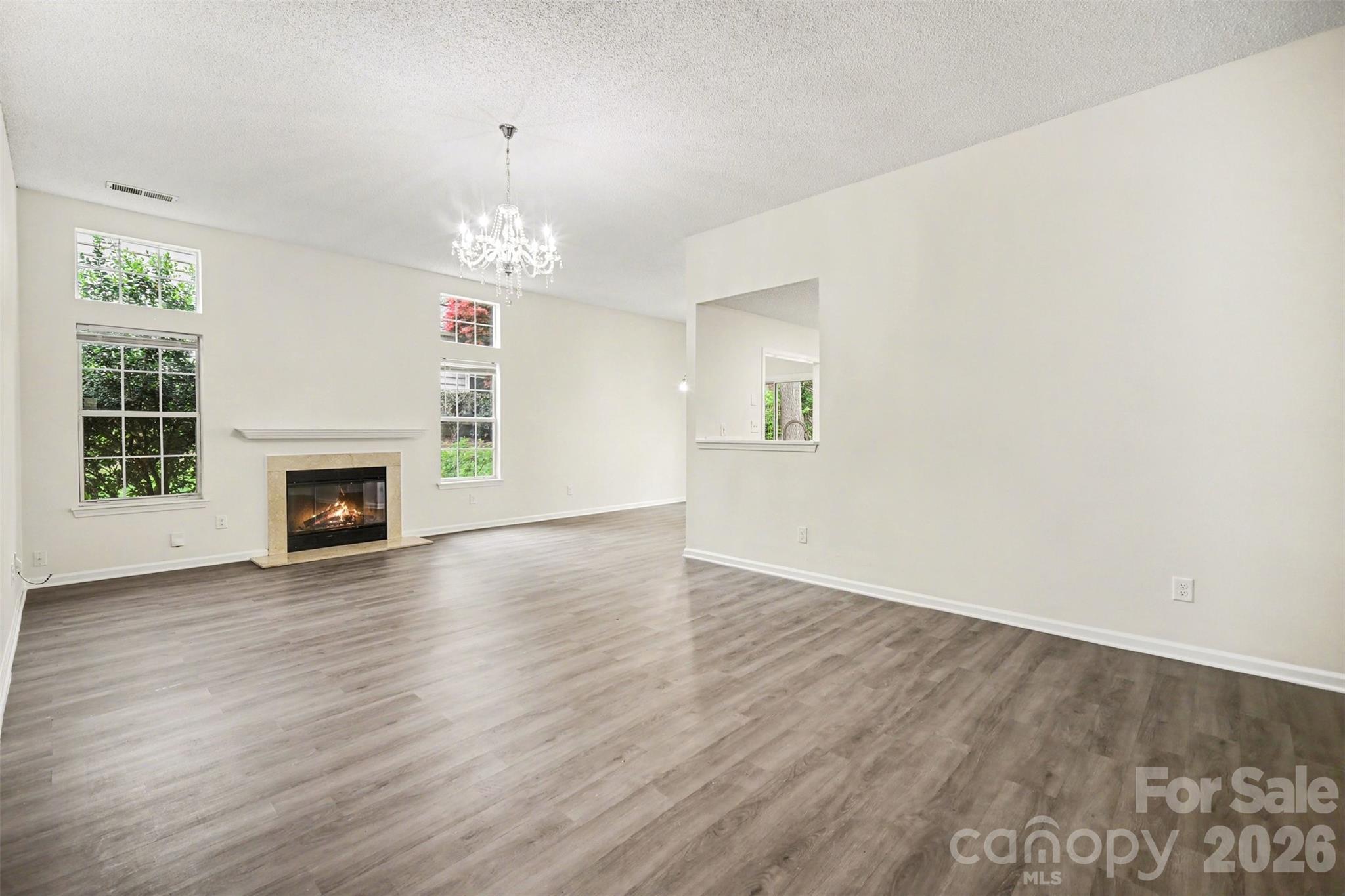 5806 Pennycross Lane — Charlotte