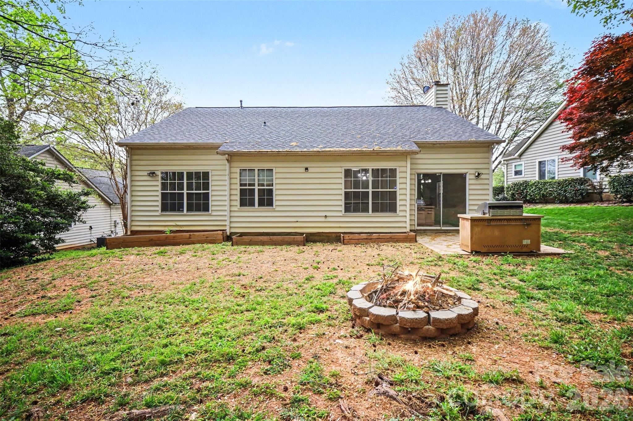 5806 Pennycross Lane — Charlotte