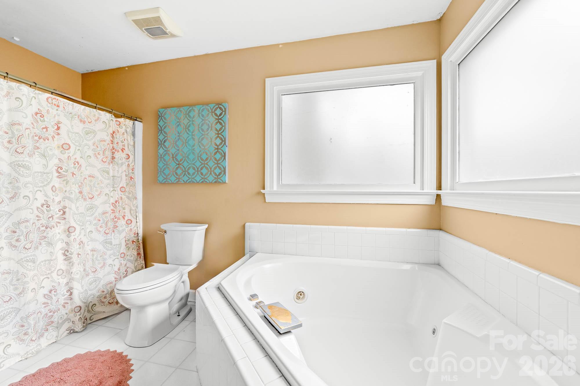 9907 Davis Lake Parkway — Charlotte