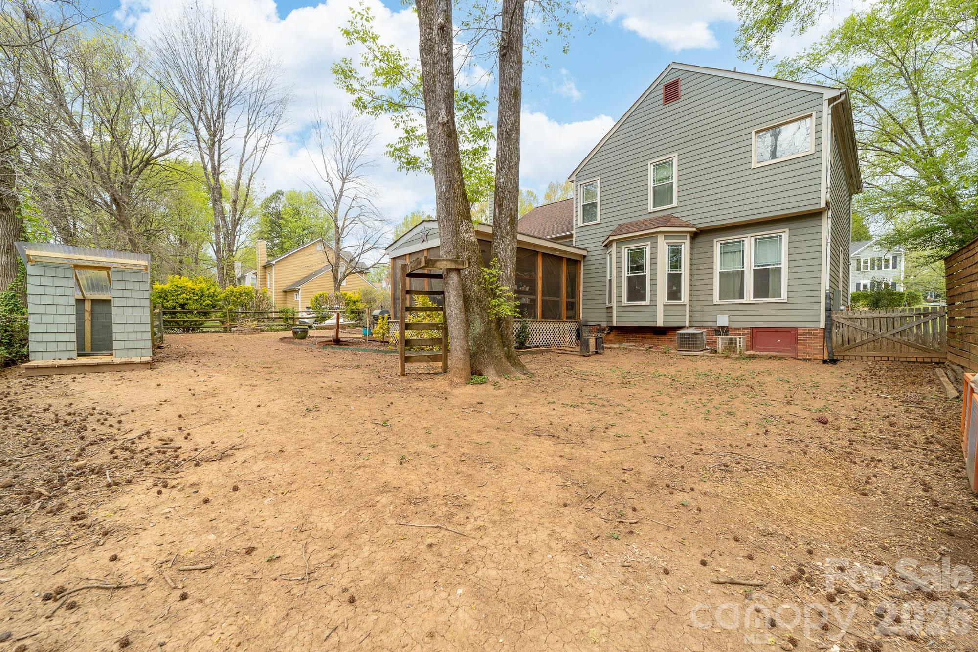 9907 Davis Lake Parkway — Charlotte