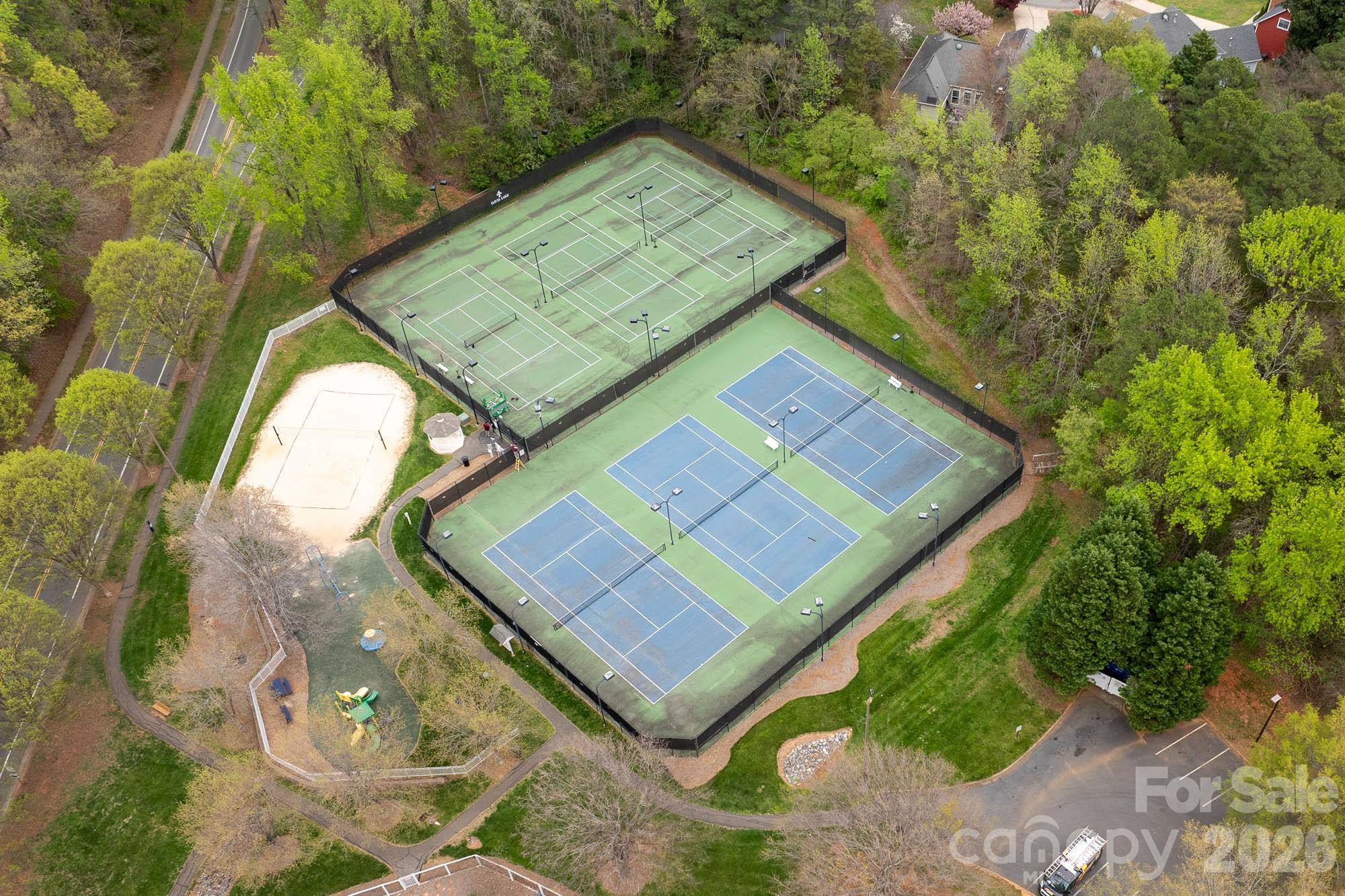 9907 Davis Lake Parkway — Charlotte