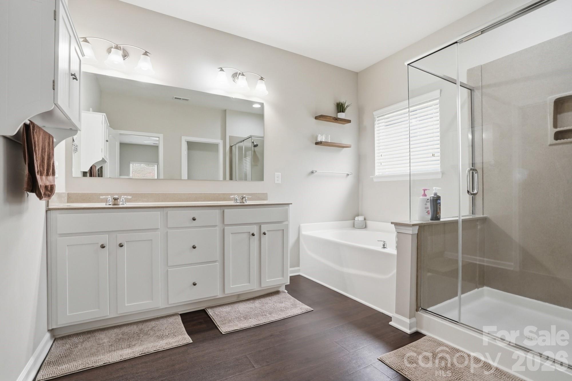 1529 Taryn Lane — Clover