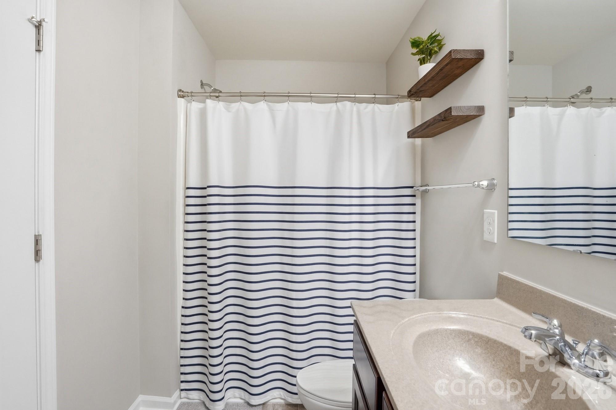 1529 Taryn Lane — Clover
