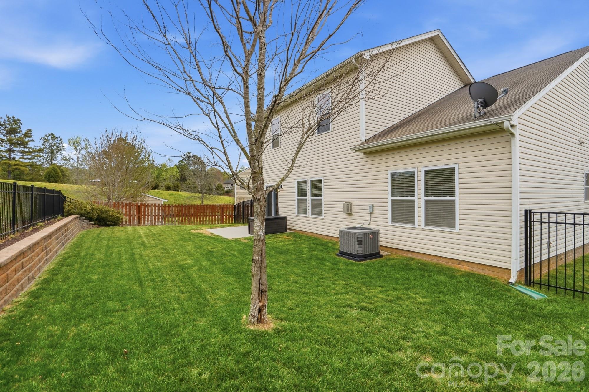 1529 Taryn Lane — Clover