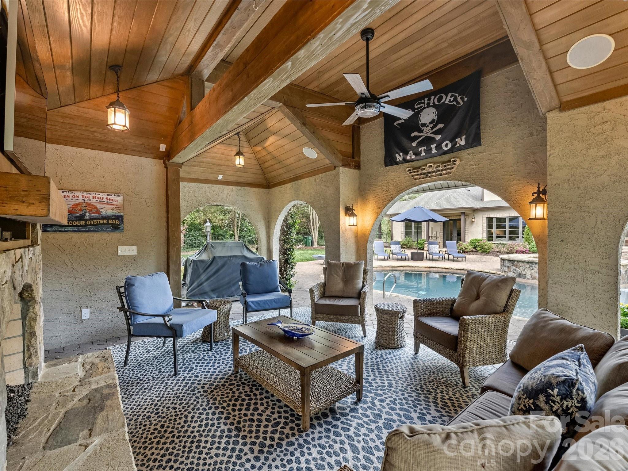 4330 Carmel Valley Road — Charlotte