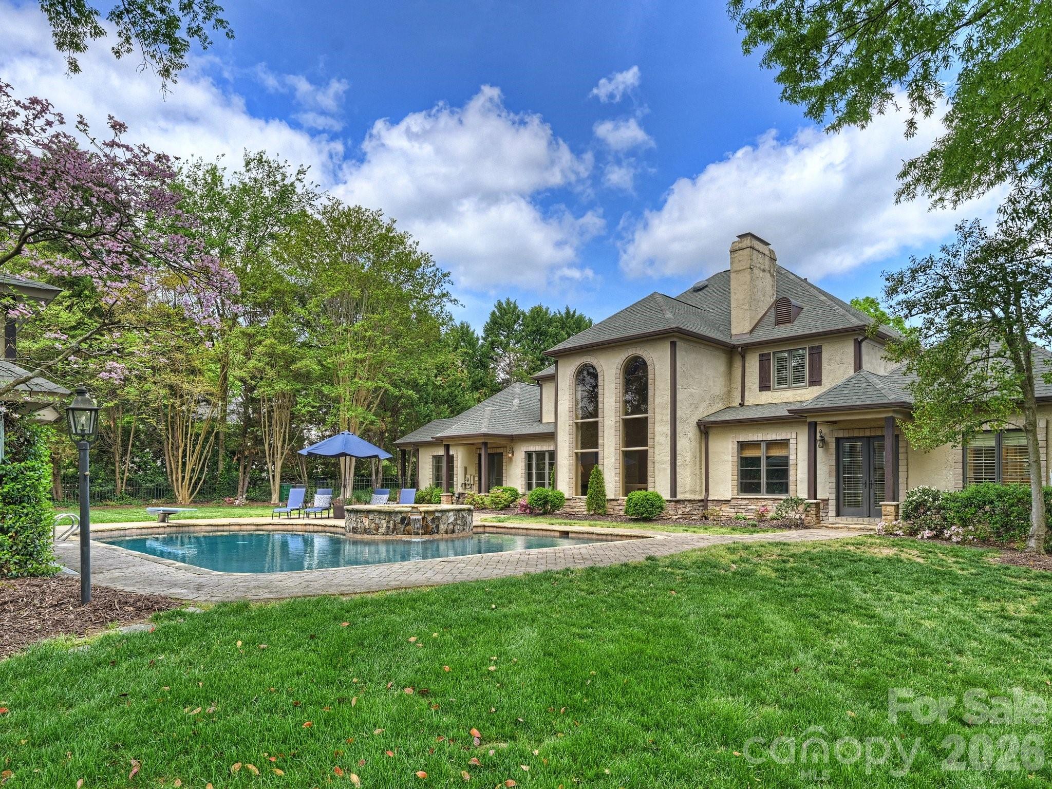 4330 Carmel Valley Road — Charlotte