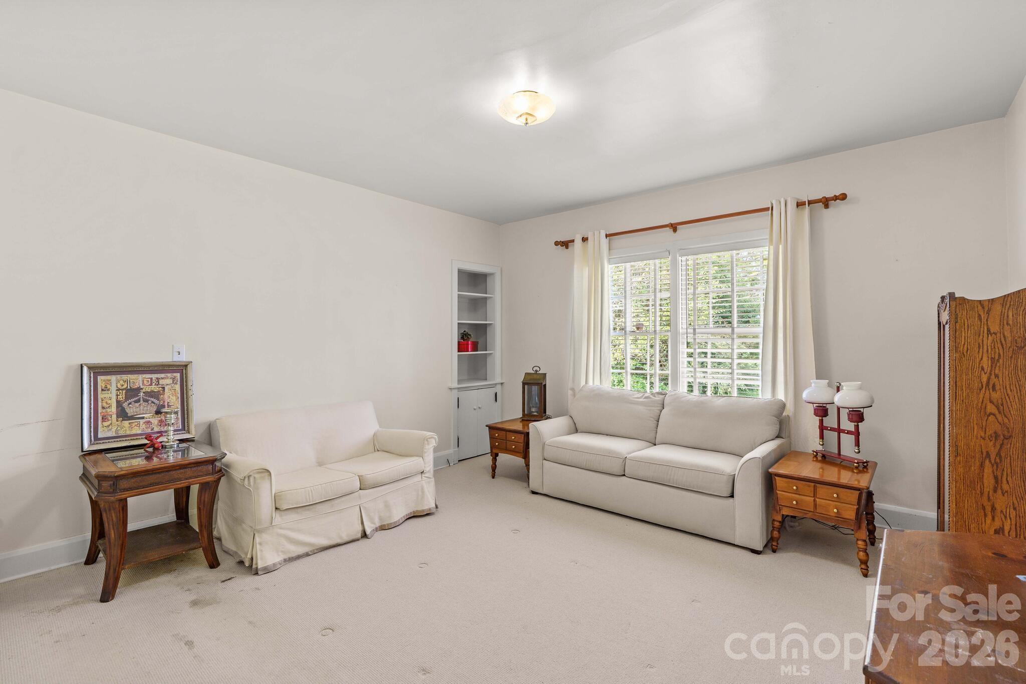 725 Mocksville Avenue — Salisbury