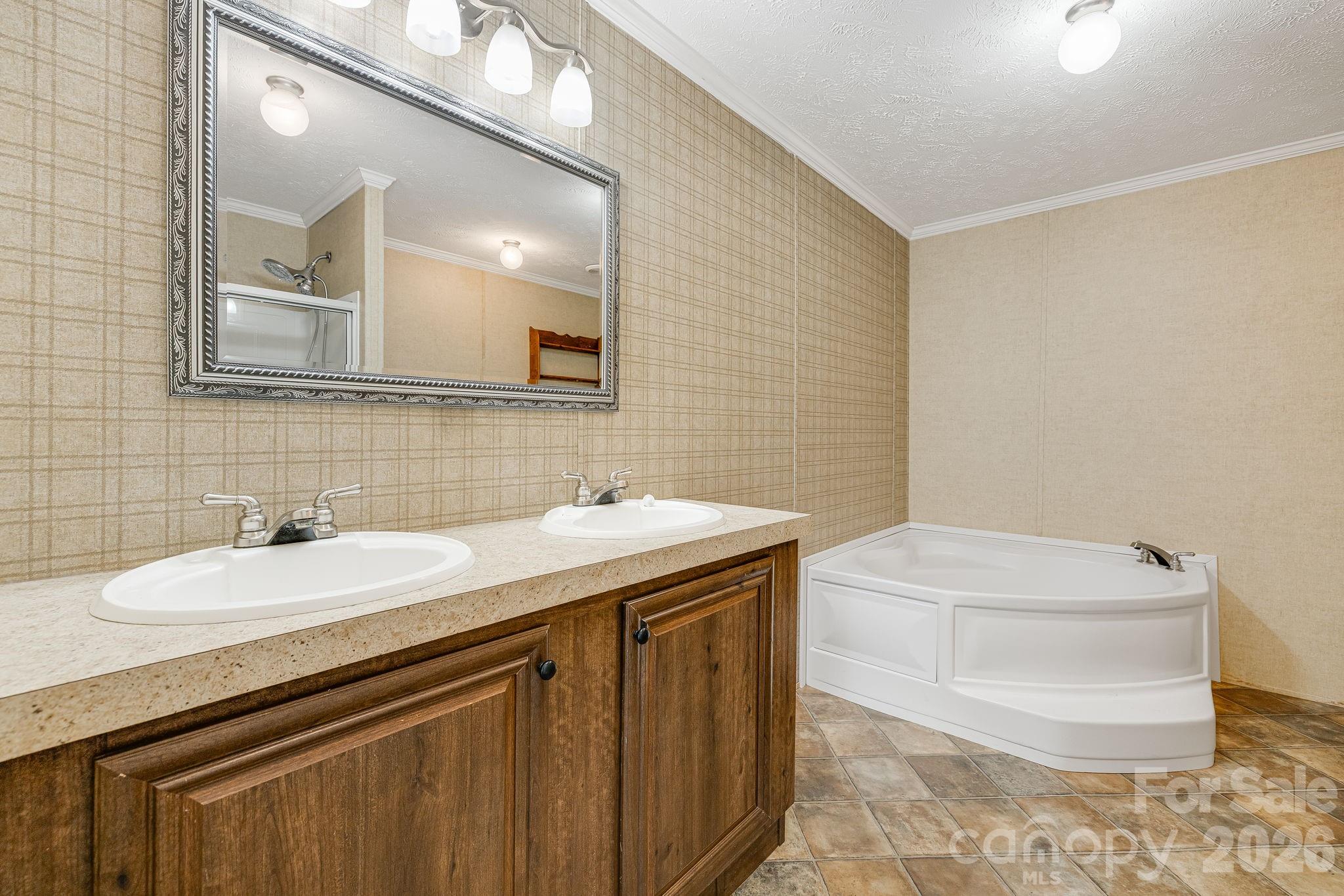 403 Youngs Gap Road — Fletcher