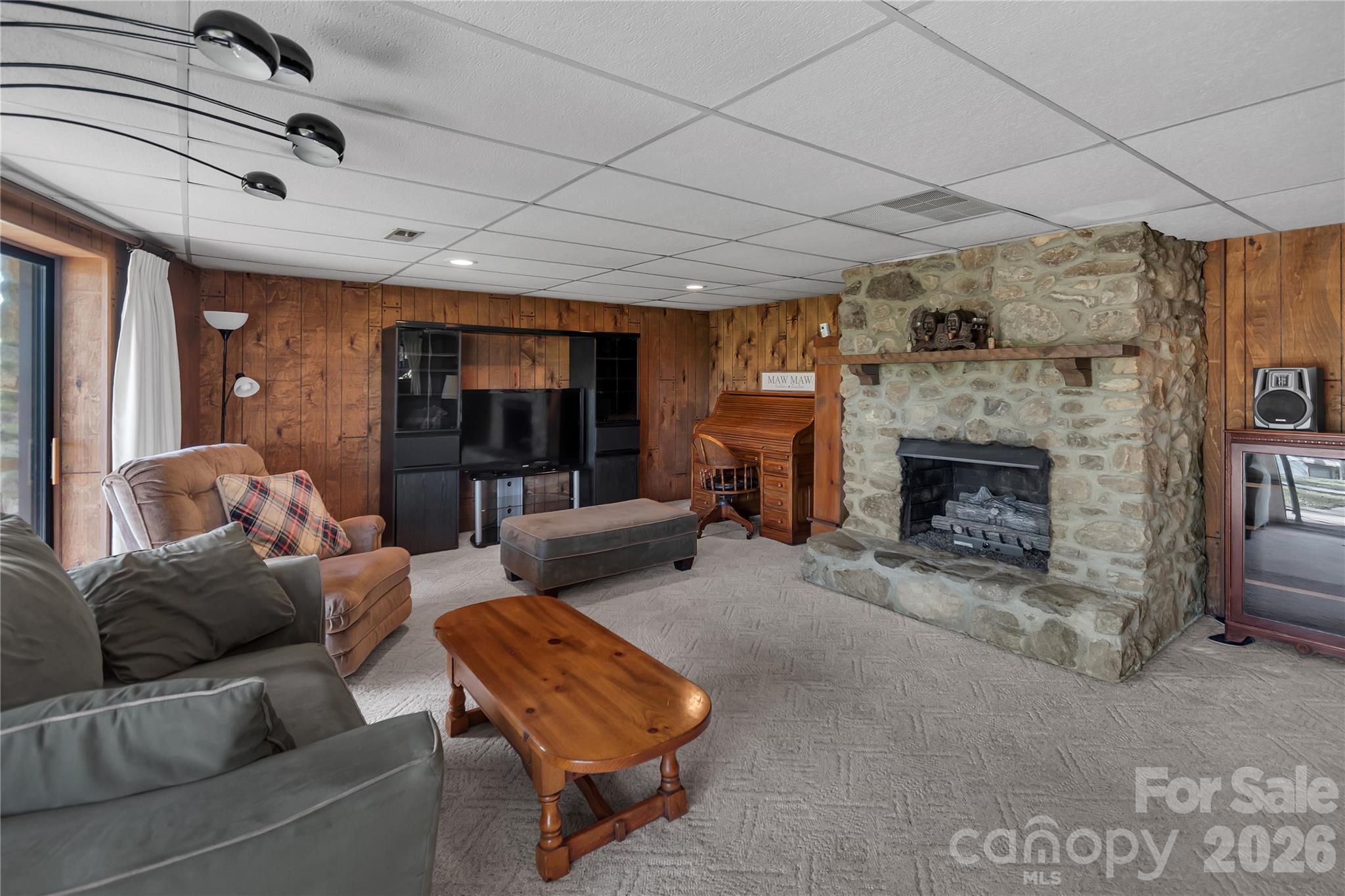 2912 Waterside Drive — Shelby