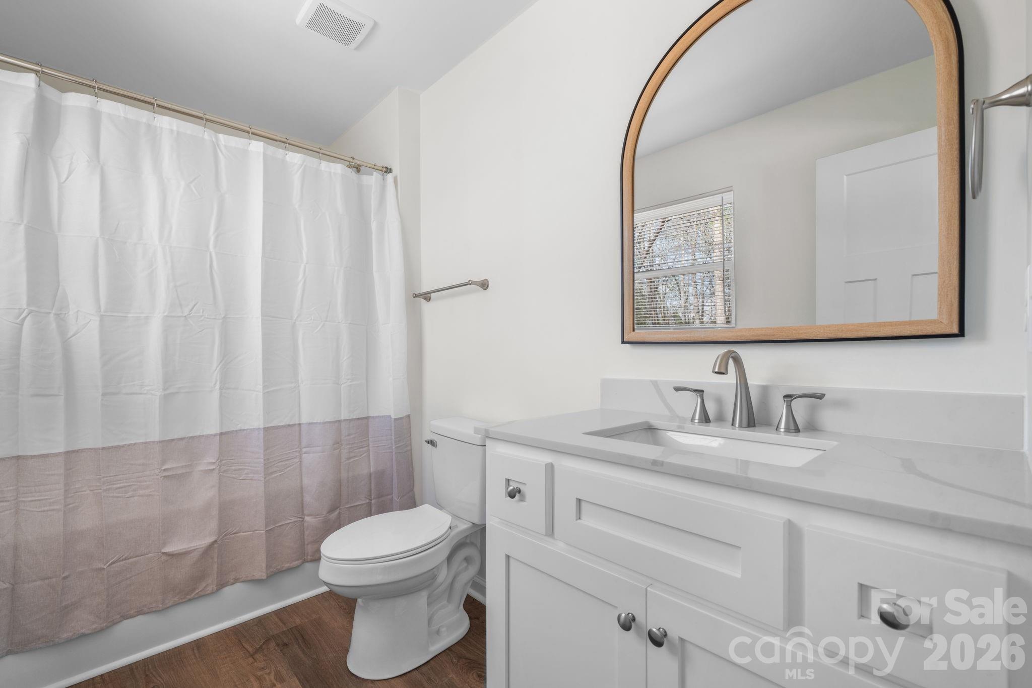 102 Kitchings Drive — Valdese