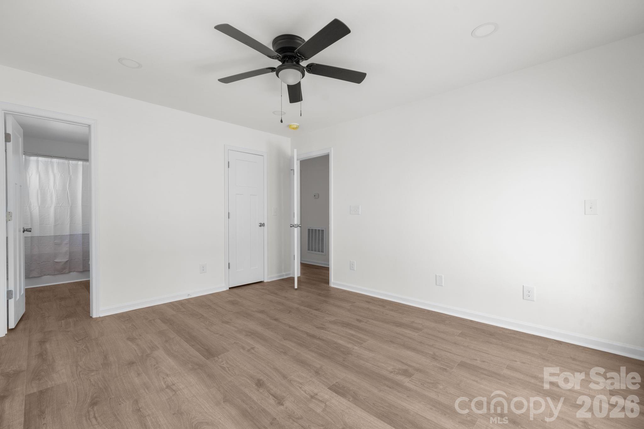 102 Kitchings Drive — Valdese