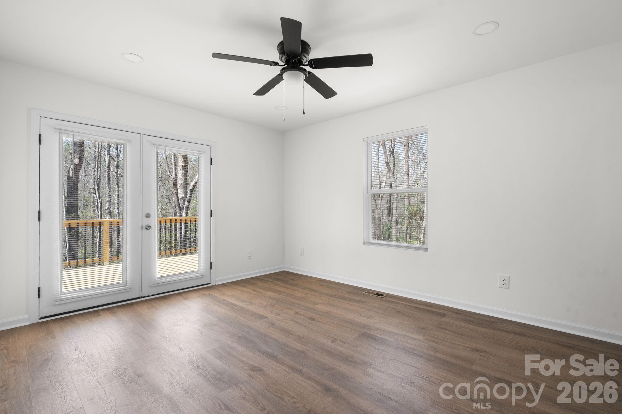 102 Kitchings Drive — Valdese