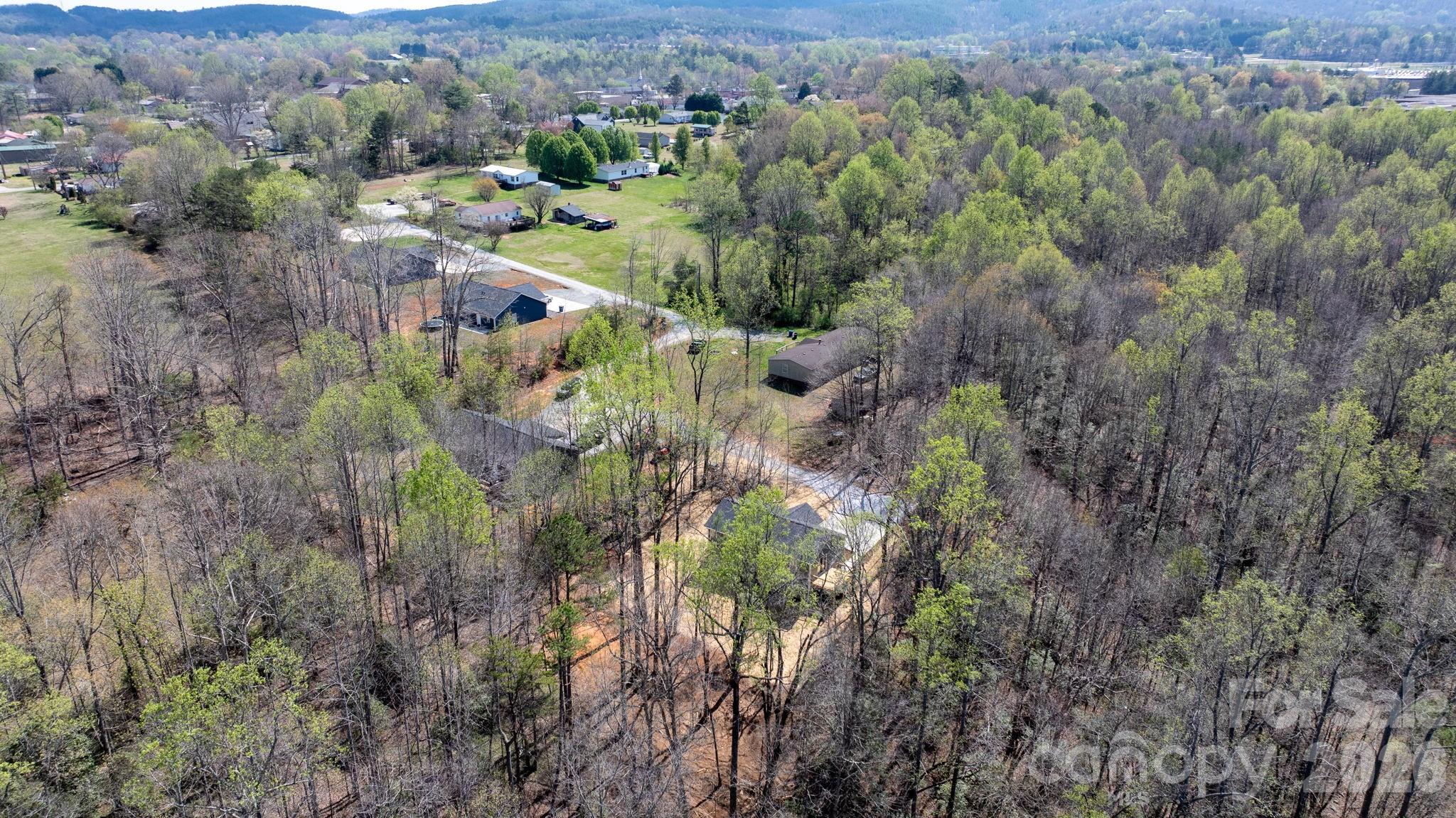 102 Kitchings Drive — Valdese