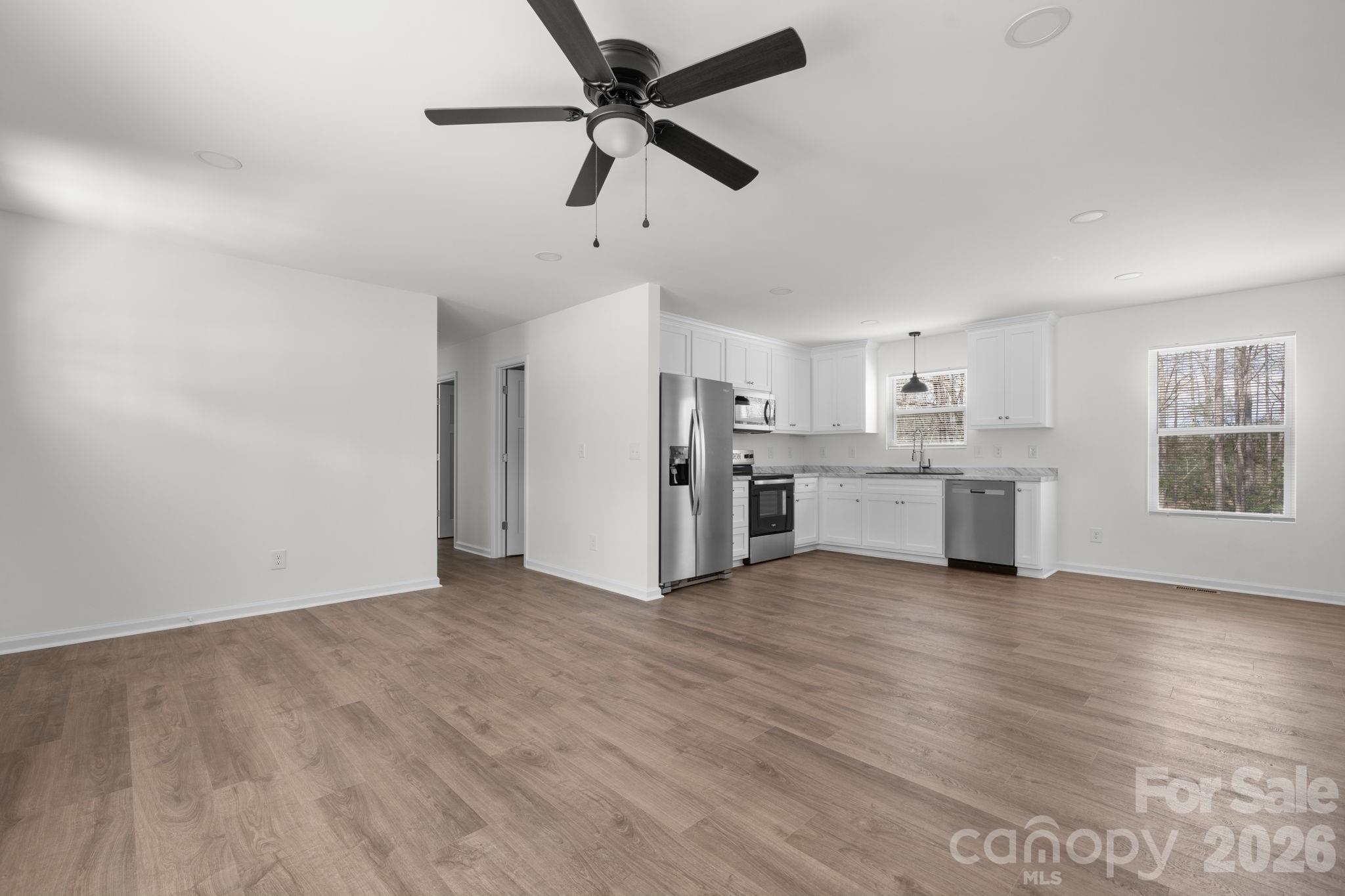 102 Kitchings Drive — Valdese