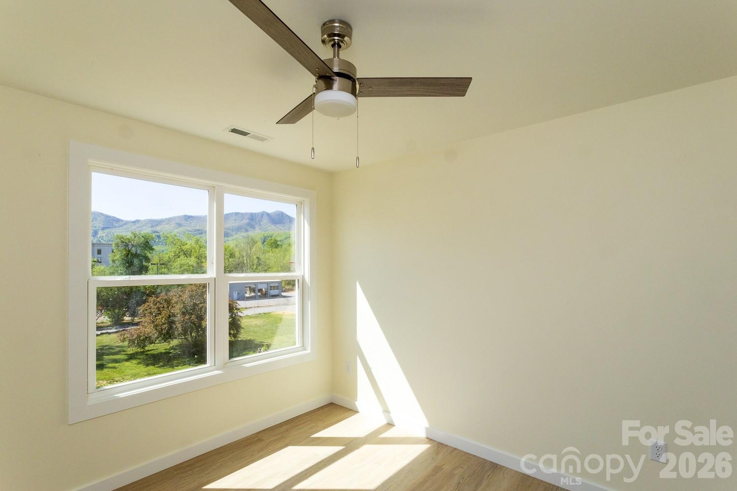 46 Vance Avenue — Black Mountain