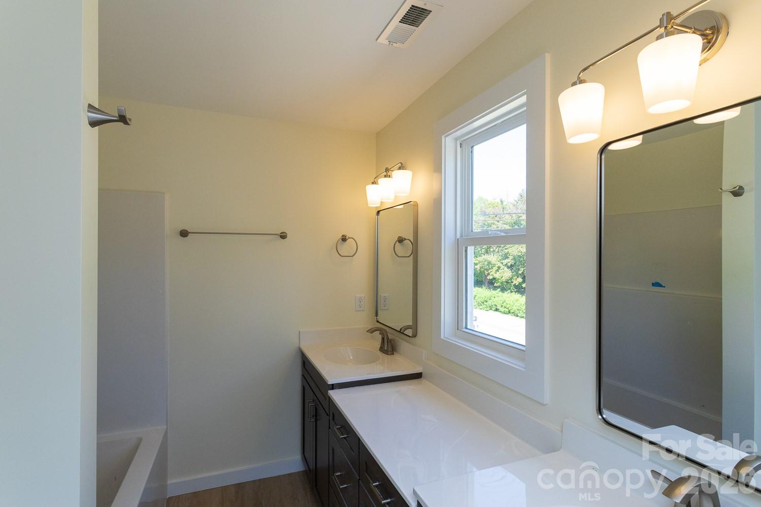 46 Vance Avenue — Black Mountain